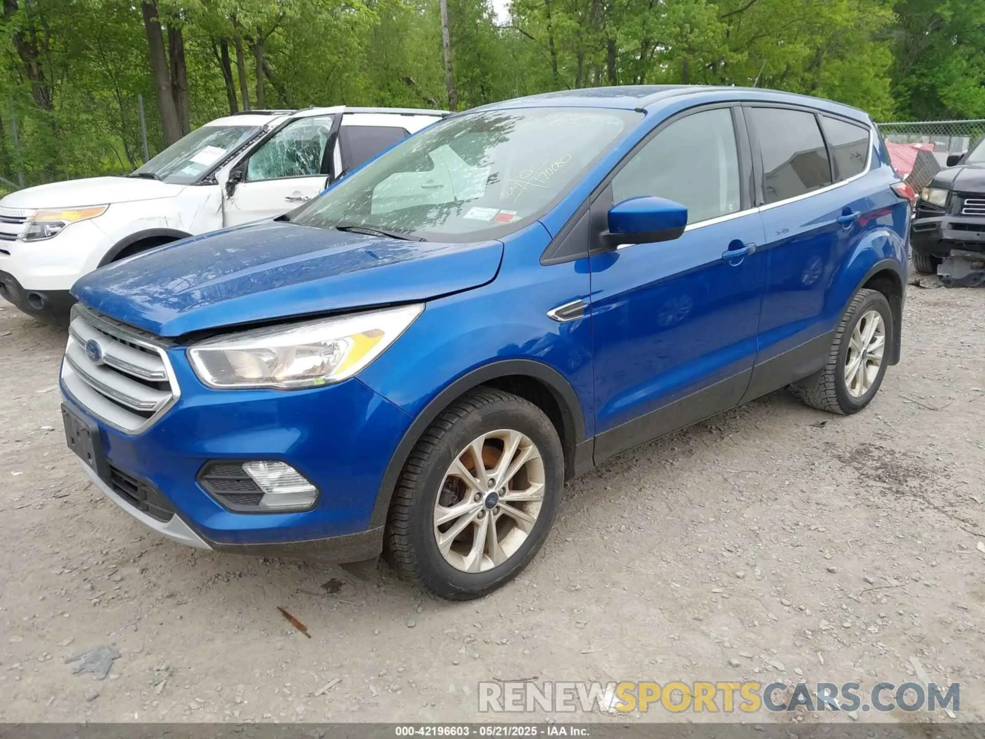 2 Photograph of a damaged car 1FMCU9GD2KUA57922 FORD ESCAPE 2019