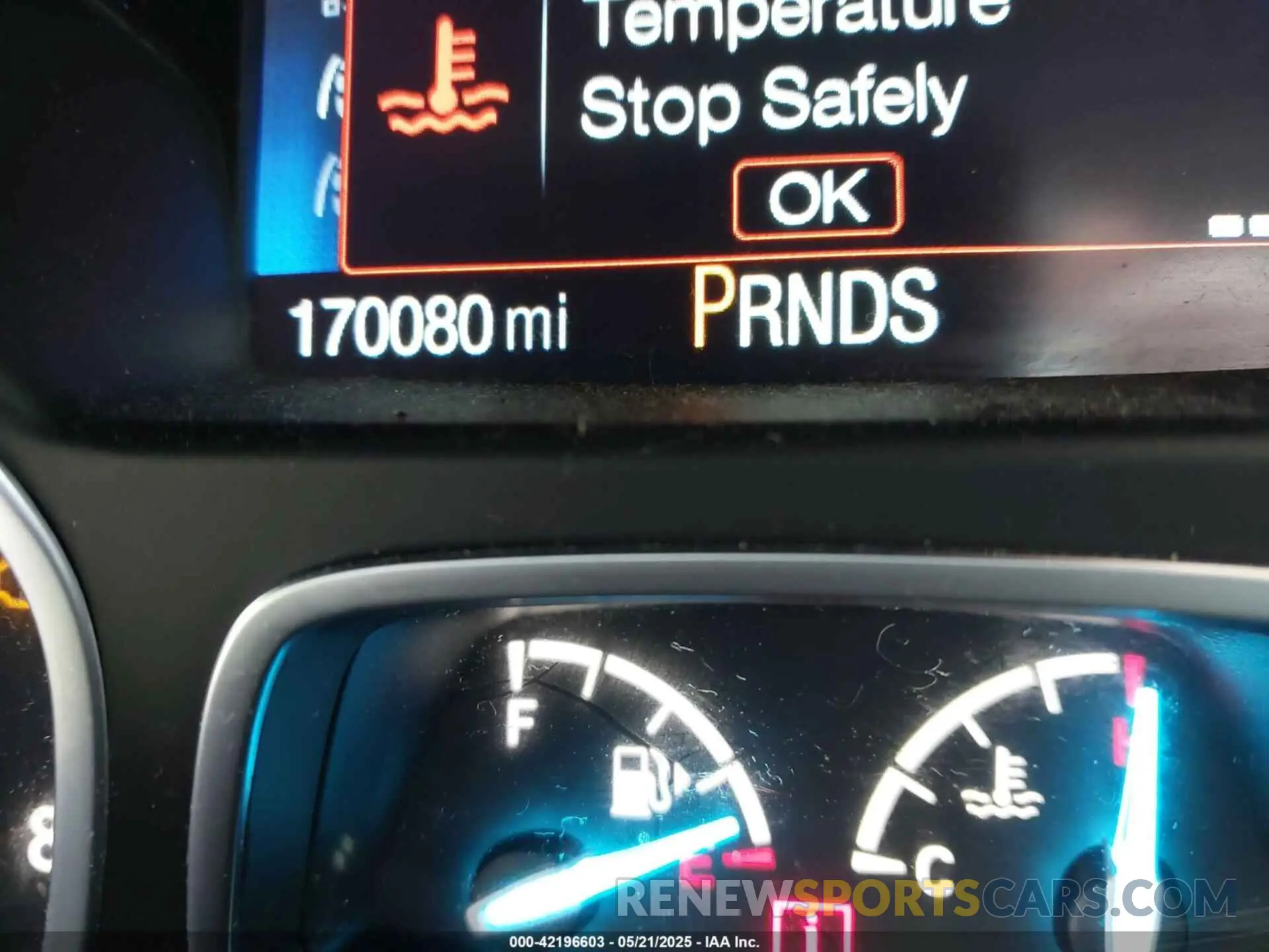 7 Photograph of a damaged car 1FMCU9GD2KUA57922 FORD ESCAPE 2019