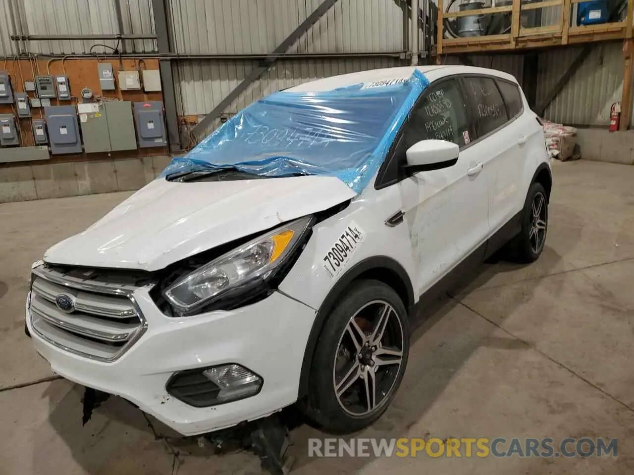 1 Photograph of a damaged car 1FMCU9GD2KUB40119 FORD ESCAPE 2019
