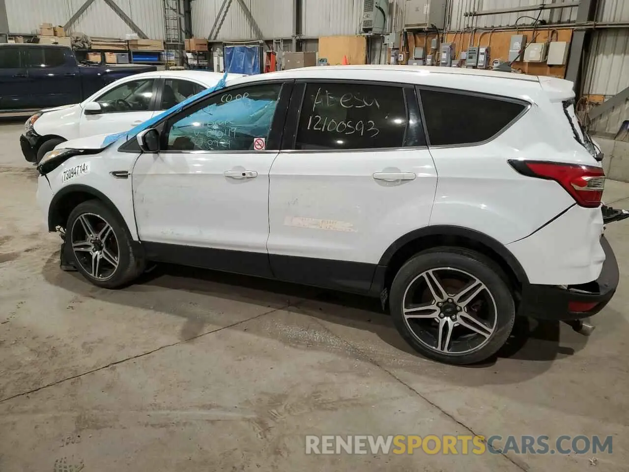 2 Photograph of a damaged car 1FMCU9GD2KUB40119 FORD ESCAPE 2019