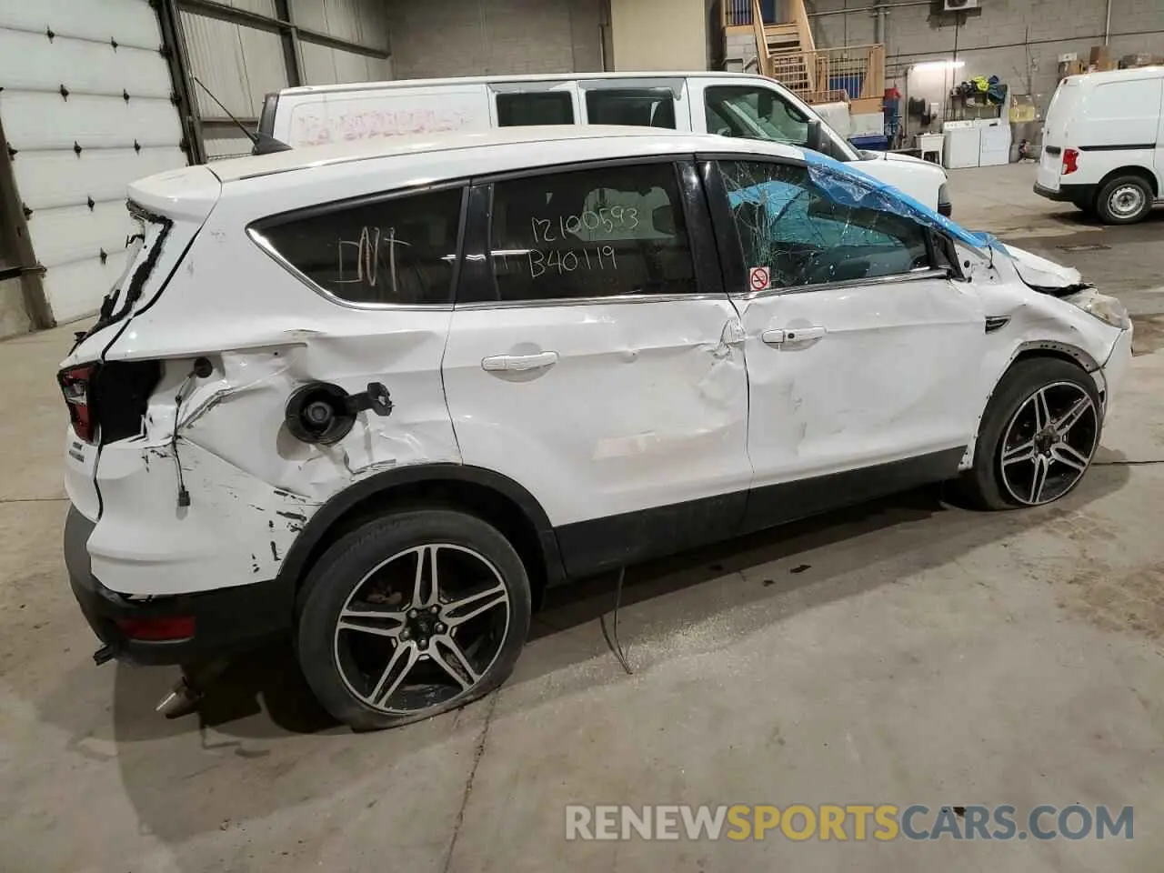 3 Photograph of a damaged car 1FMCU9GD2KUB40119 FORD ESCAPE 2019