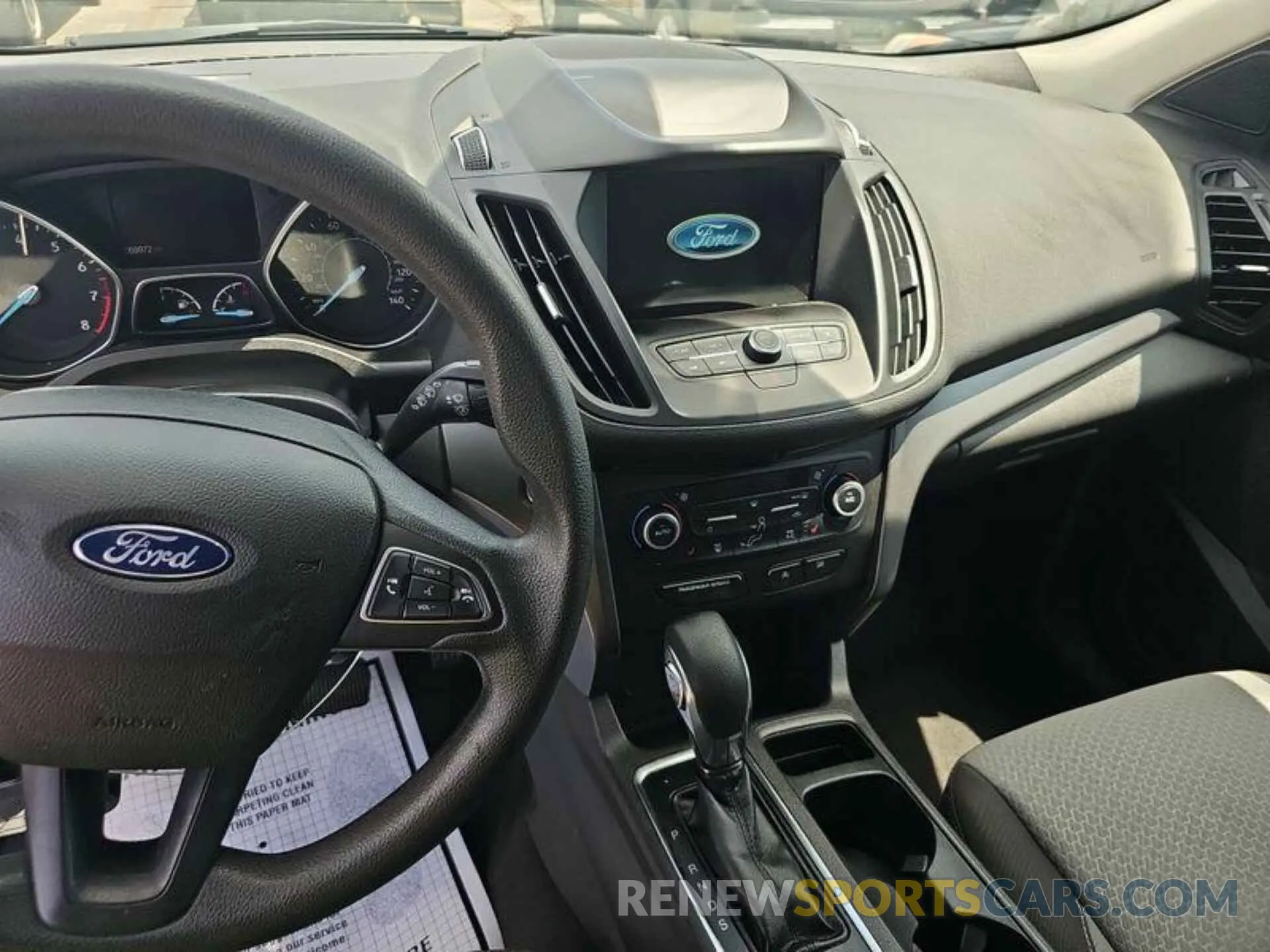 6 Photograph of a damaged car 1FMCU9GD2KUB65151 FORD ESCAPE 2019