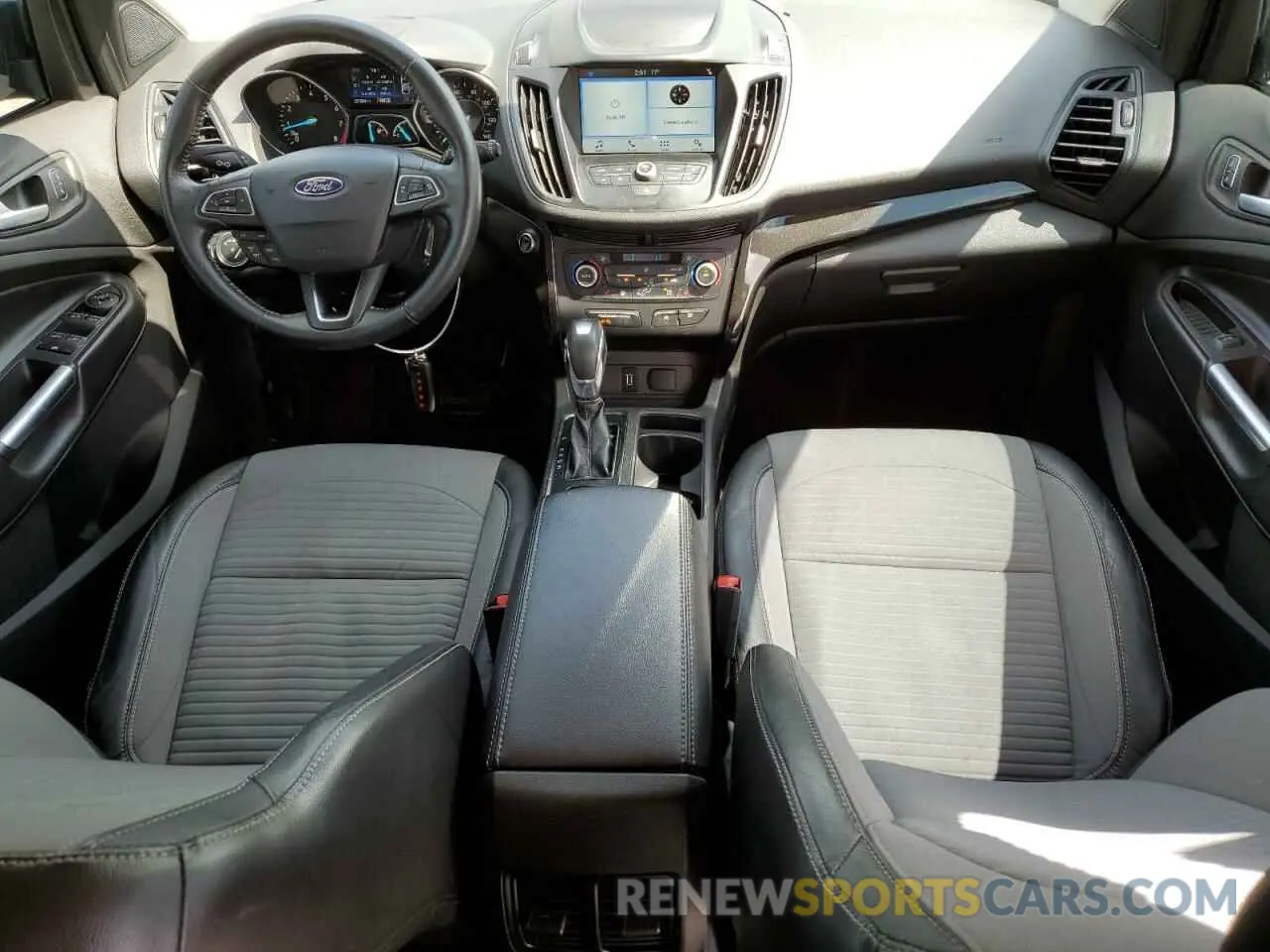 8 Photograph of a damaged car 1FMCU9GD2KUB99302 FORD ESCAPE 2019