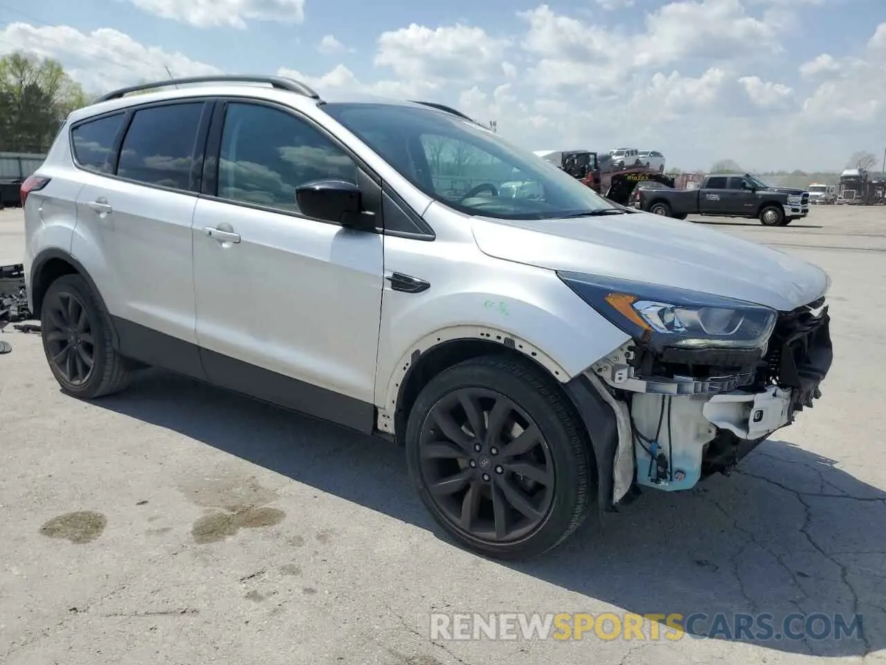 4 Photograph of a damaged car 1FMCU9GD2KUC06135 FORD ESCAPE 2019