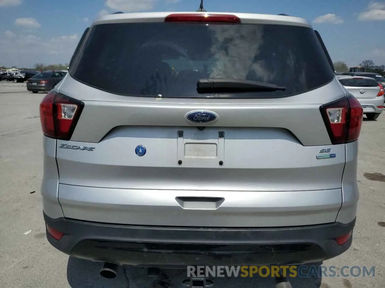 6 Photograph of a damaged car 1FMCU9GD2KUC06135 FORD ESCAPE 2019