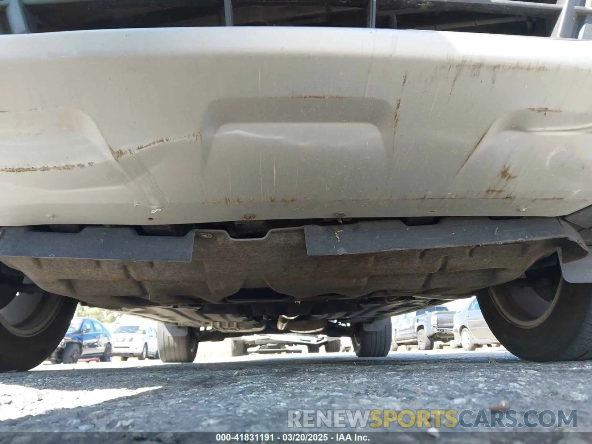 10 Photograph of a damaged car 1FMCU9GD2KUC07284 FORD ESCAPE 2019