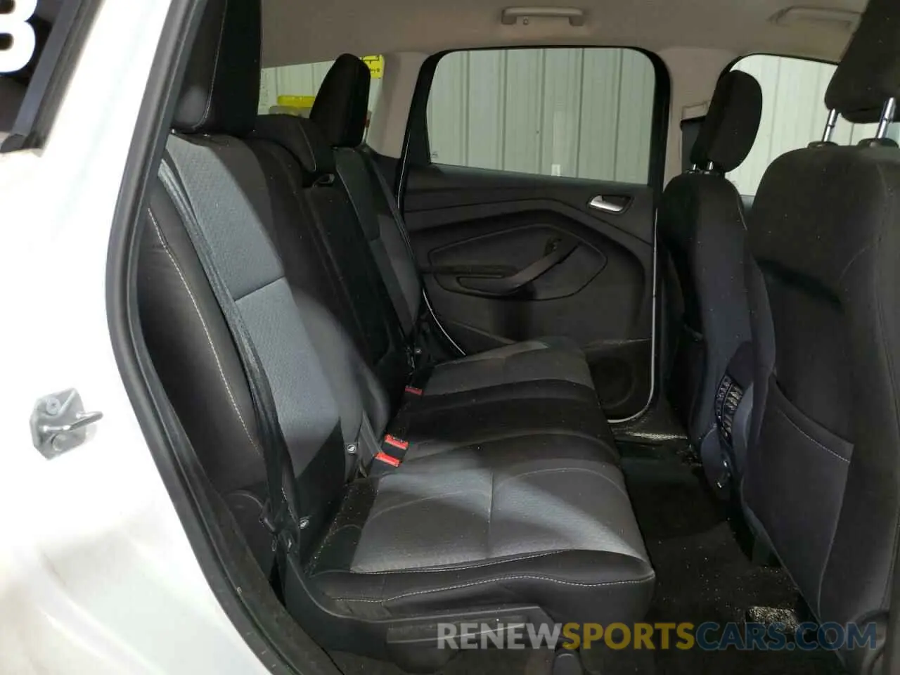 11 Photograph of a damaged car 1FMCU9GD2KUC22853 FORD ESCAPE 2019