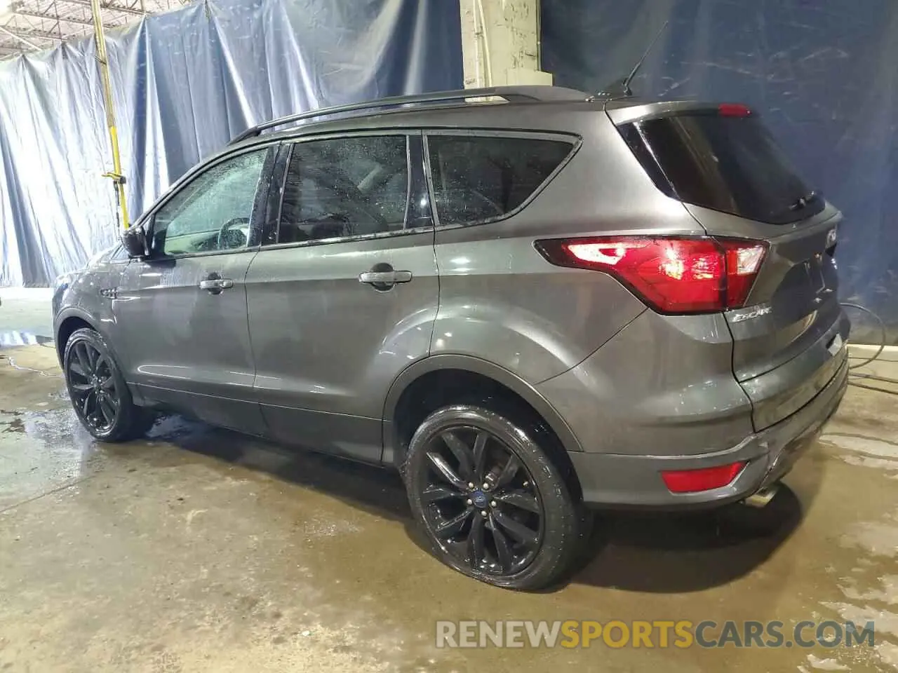 2 Photograph of a damaged car 1FMCU9GD3KUA22337 FORD ESCAPE 2019