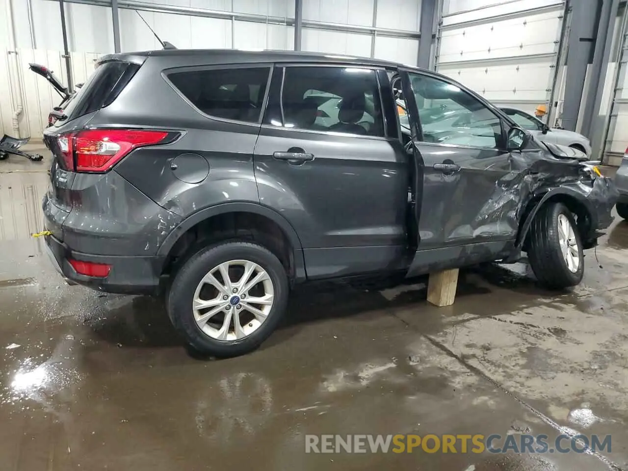 3 Photograph of a damaged car 1FMCU9GD3KUA41776 FORD ESCAPE 2019