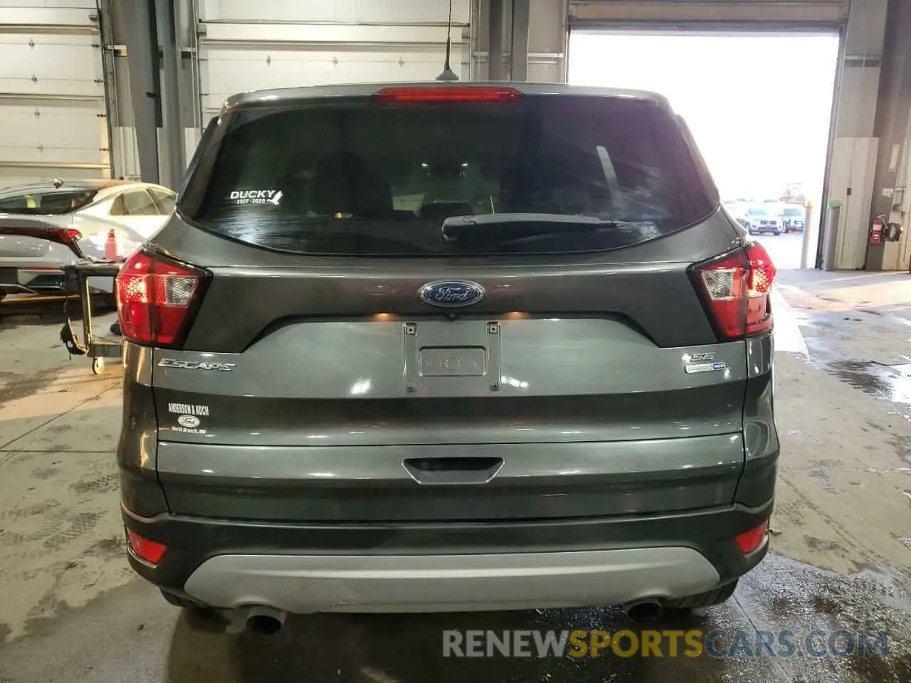 6 Photograph of a damaged car 1FMCU9GD3KUA41776 FORD ESCAPE 2019