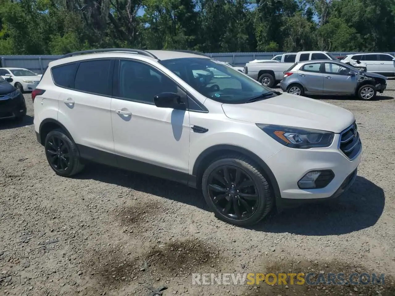 4 Photograph of a damaged car 1FMCU9GD3KUA48677 FORD ESCAPE 2019
