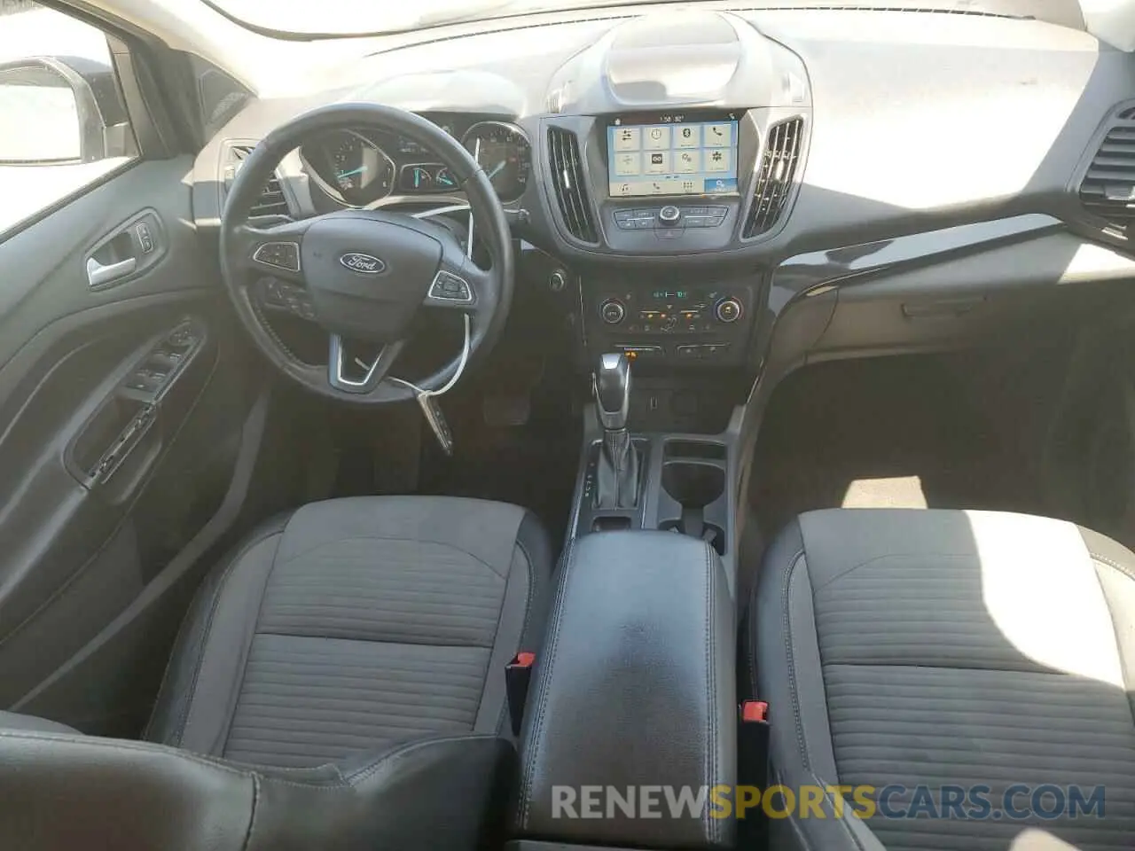 8 Photograph of a damaged car 1FMCU9GD3KUA48677 FORD ESCAPE 2019