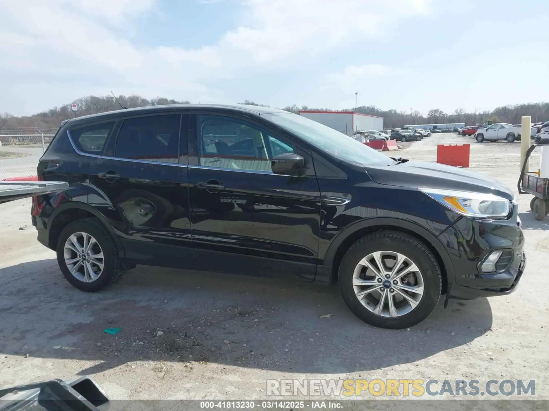 14 Photograph of a damaged car 1FMCU9GD3KUA61333 FORD ESCAPE 2019