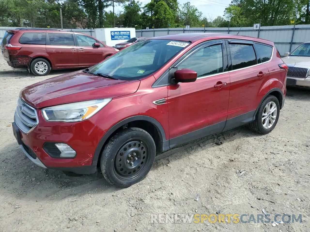1 Photograph of a damaged car 1FMCU9GD3KUA68301 FORD ESCAPE 2019