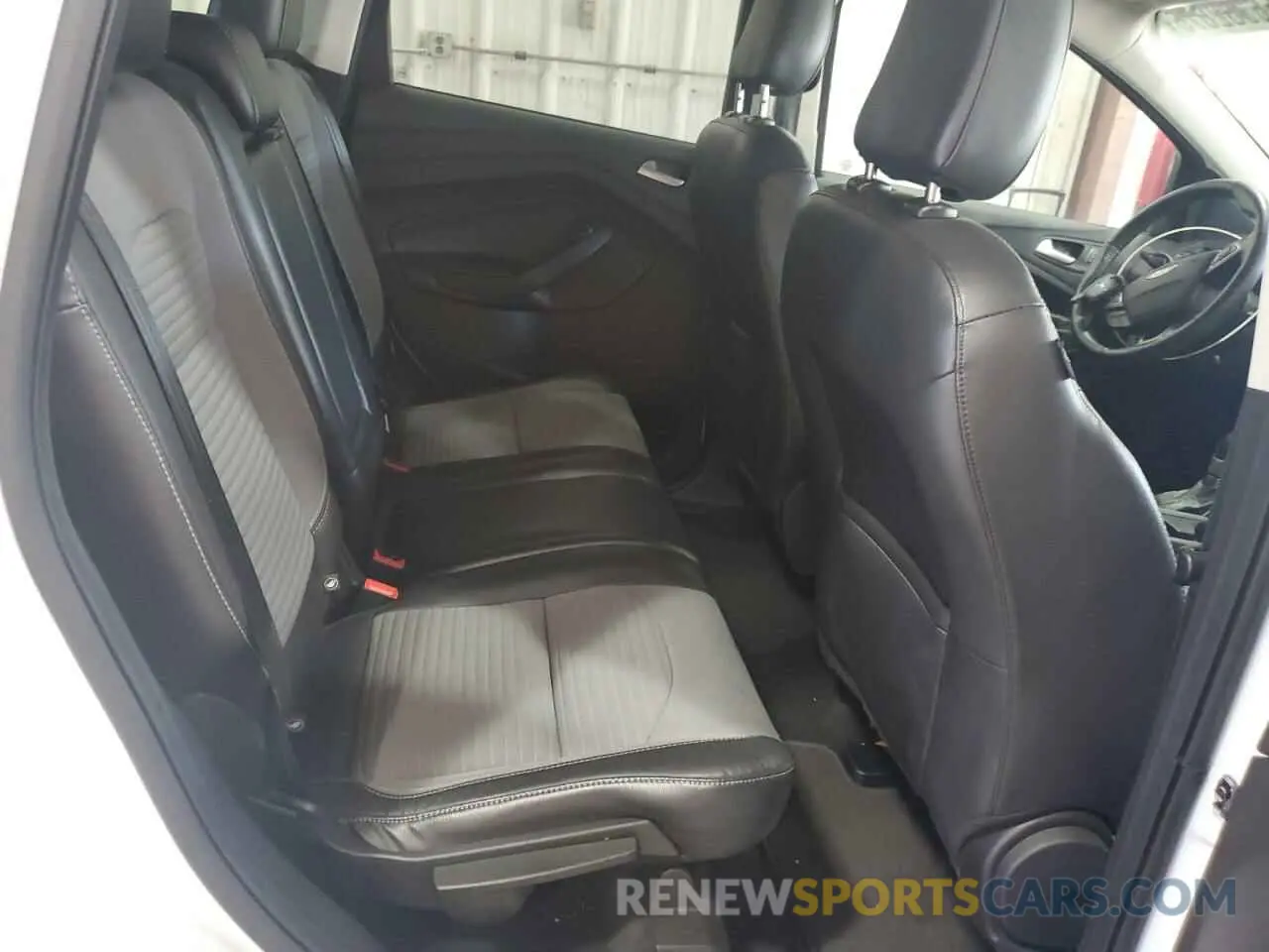 11 Photograph of a damaged car 1FMCU9GD3KUA68315 FORD ESCAPE 2019