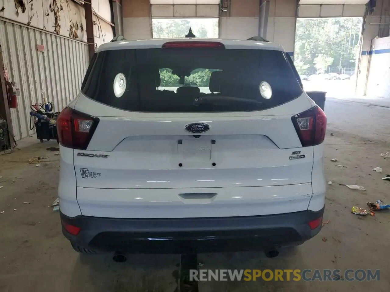 6 Photograph of a damaged car 1FMCU9GD3KUA68315 FORD ESCAPE 2019