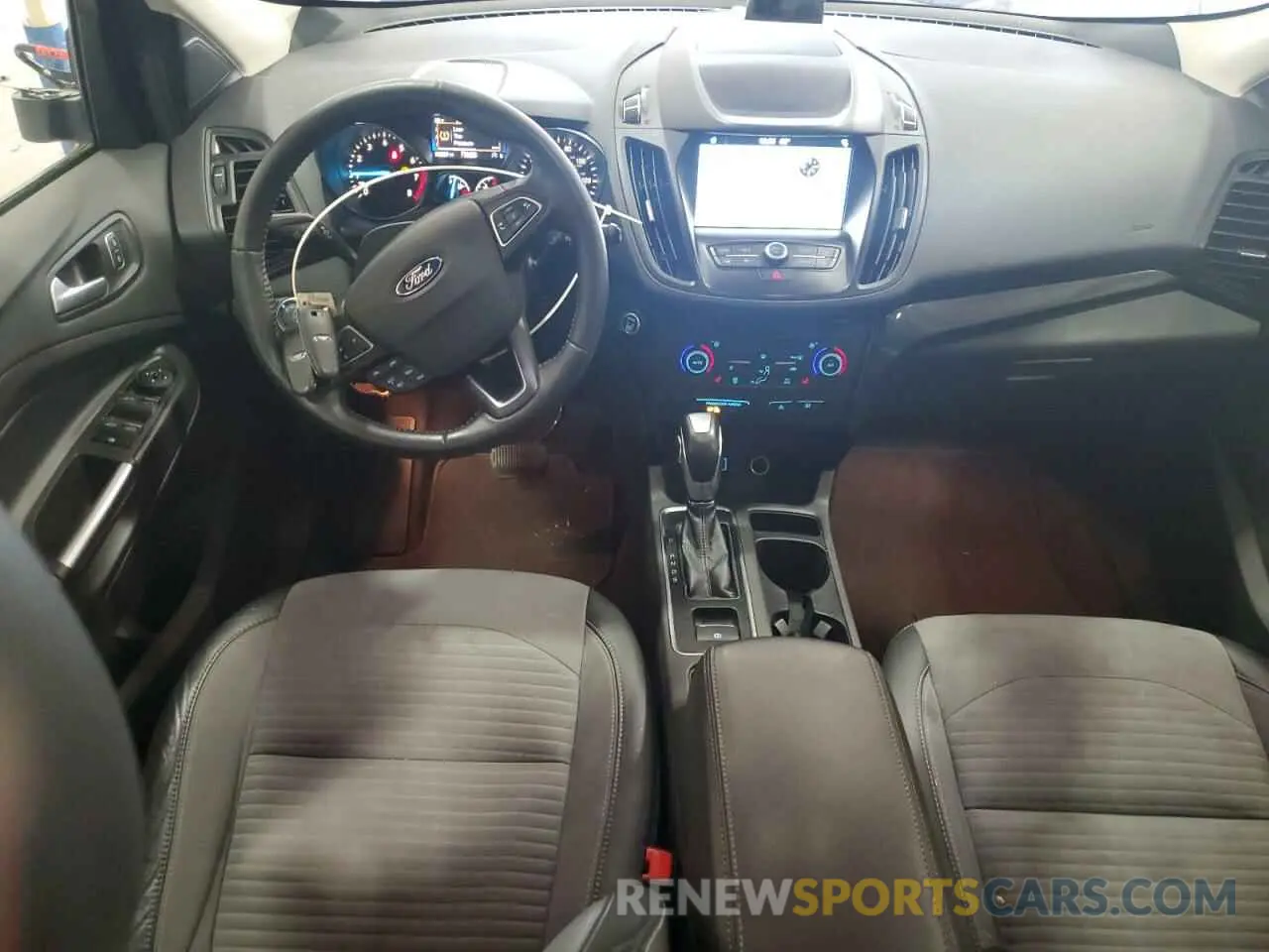 8 Photograph of a damaged car 1FMCU9GD3KUA68315 FORD ESCAPE 2019