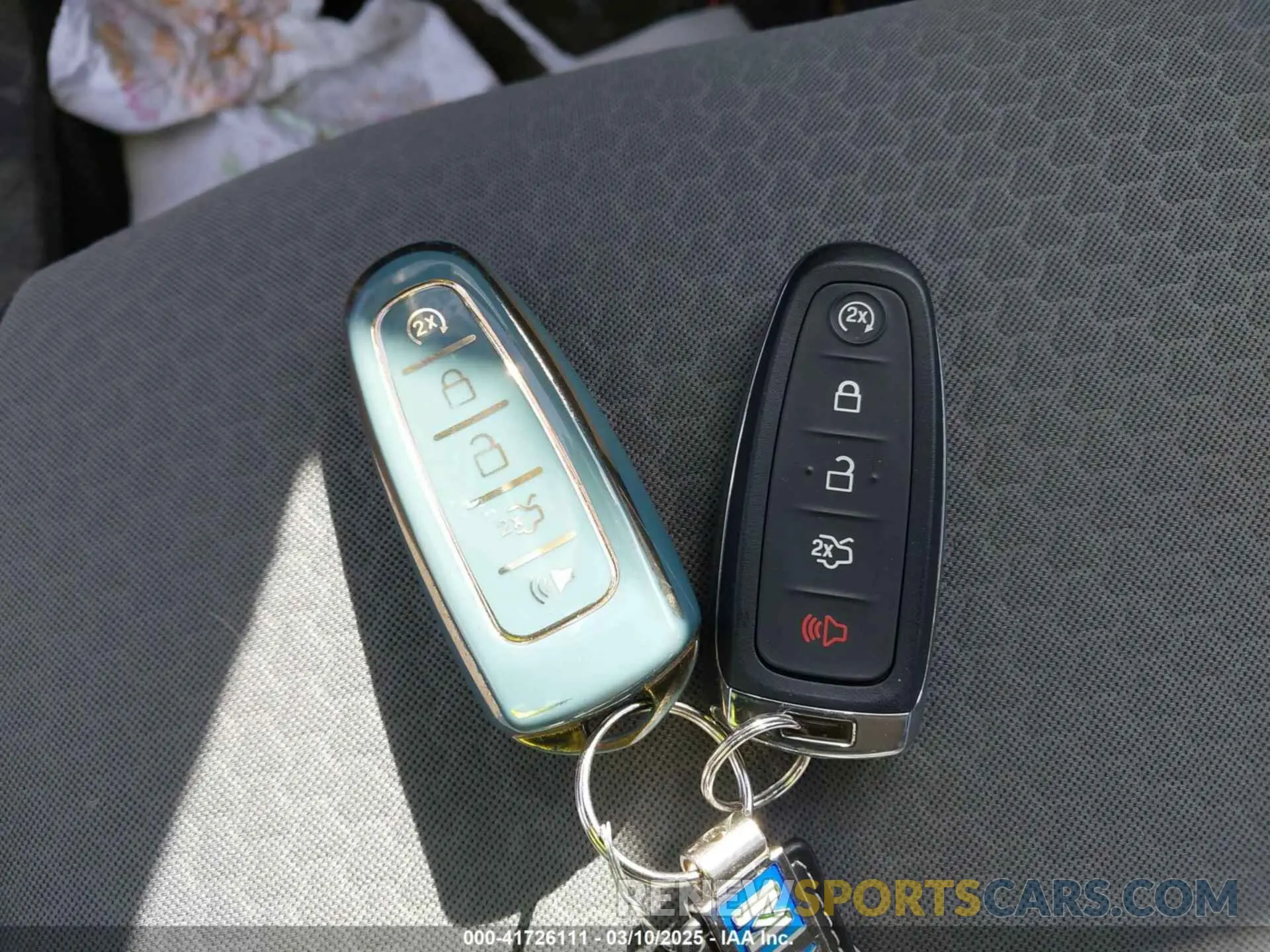 11 Photograph of a damaged car 1FMCU9GD3KUA72879 FORD ESCAPE 2019