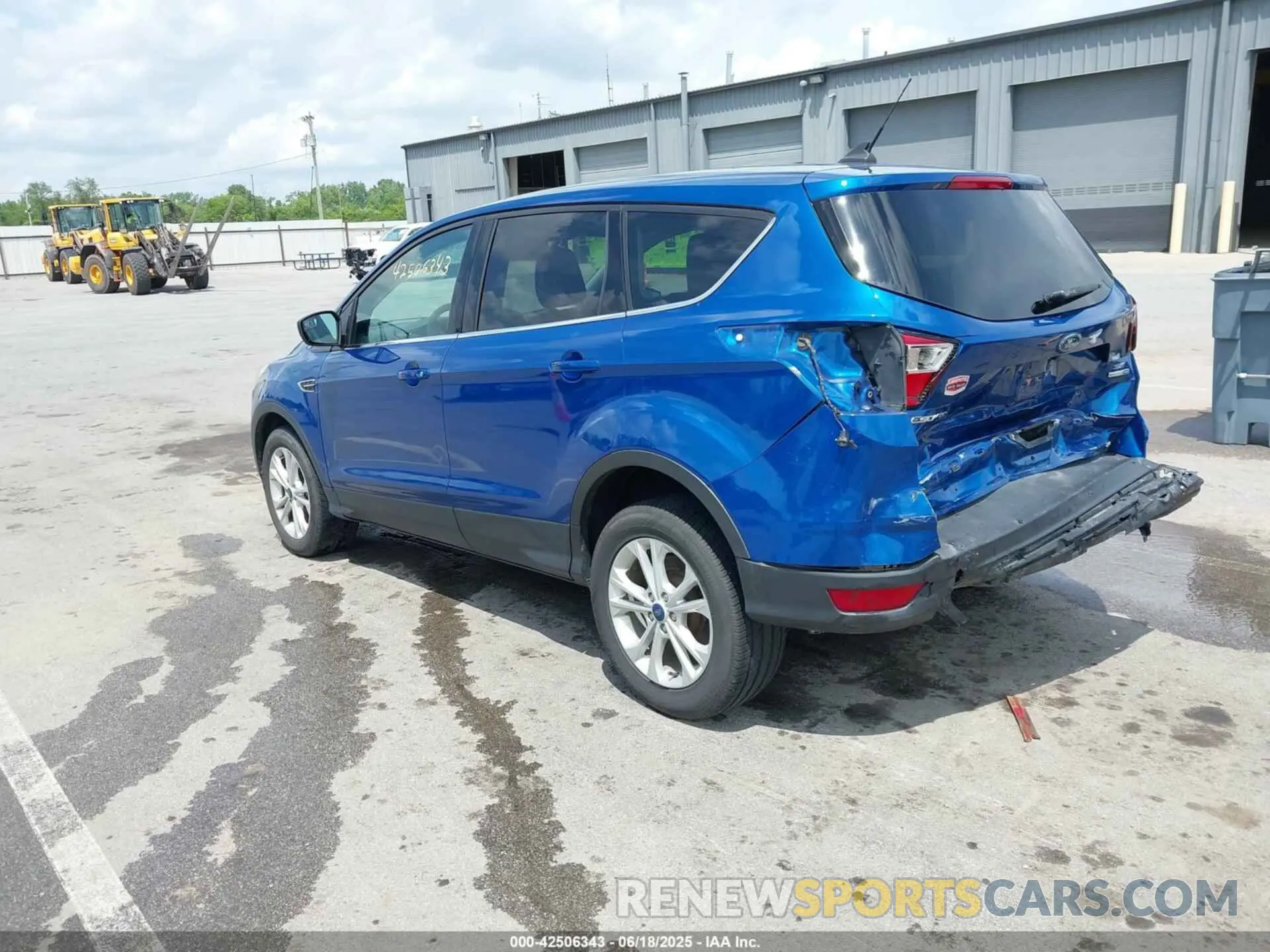 3 Photograph of a damaged car 1FMCU9GD3KUA98088 FORD ESCAPE 2019