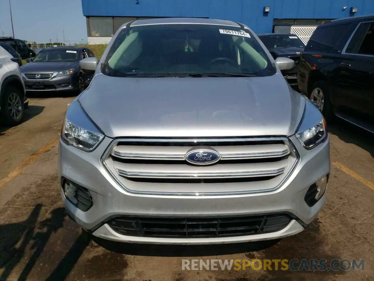 5 Photograph of a damaged car 1FMCU9GD3KUA98513 FORD ESCAPE 2019