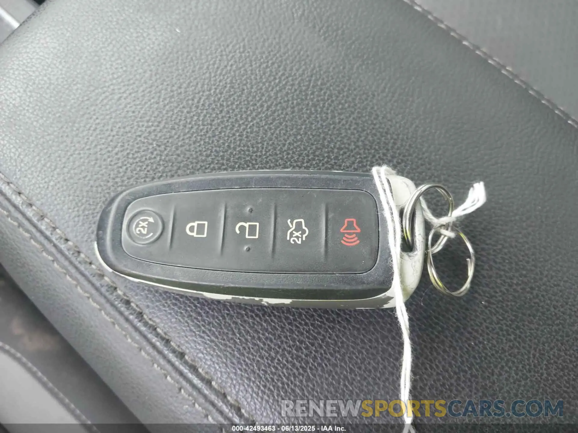 11 Photograph of a damaged car 1FMCU9GD3KUB11566 FORD ESCAPE 2019