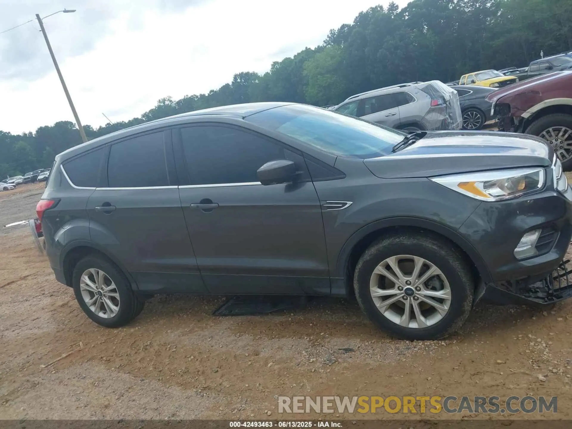 13 Photograph of a damaged car 1FMCU9GD3KUB11566 FORD ESCAPE 2019