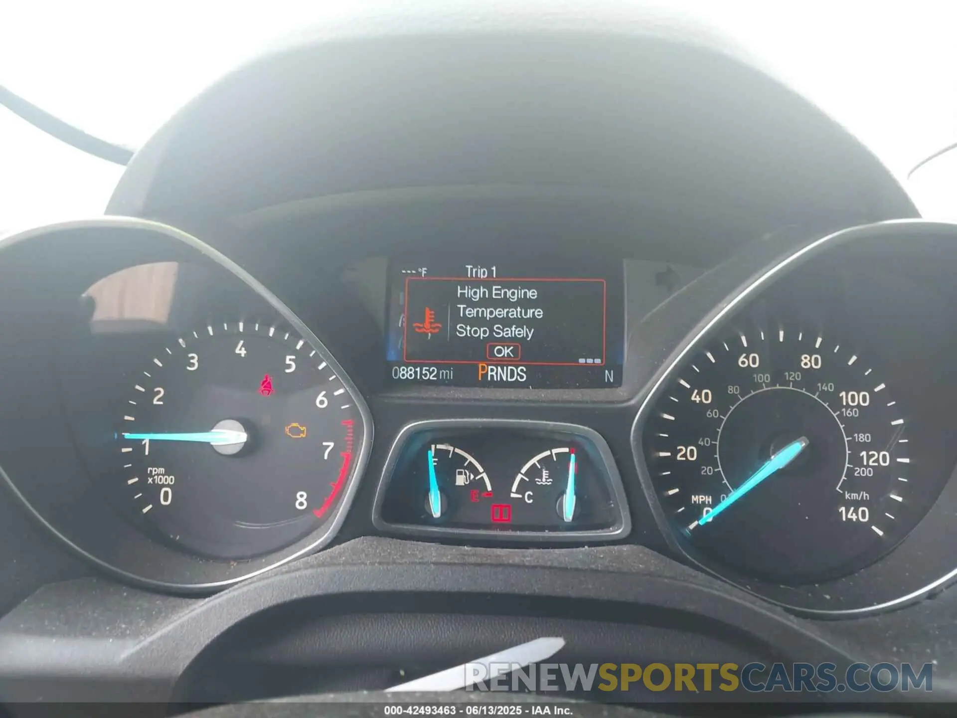 7 Photograph of a damaged car 1FMCU9GD3KUB11566 FORD ESCAPE 2019