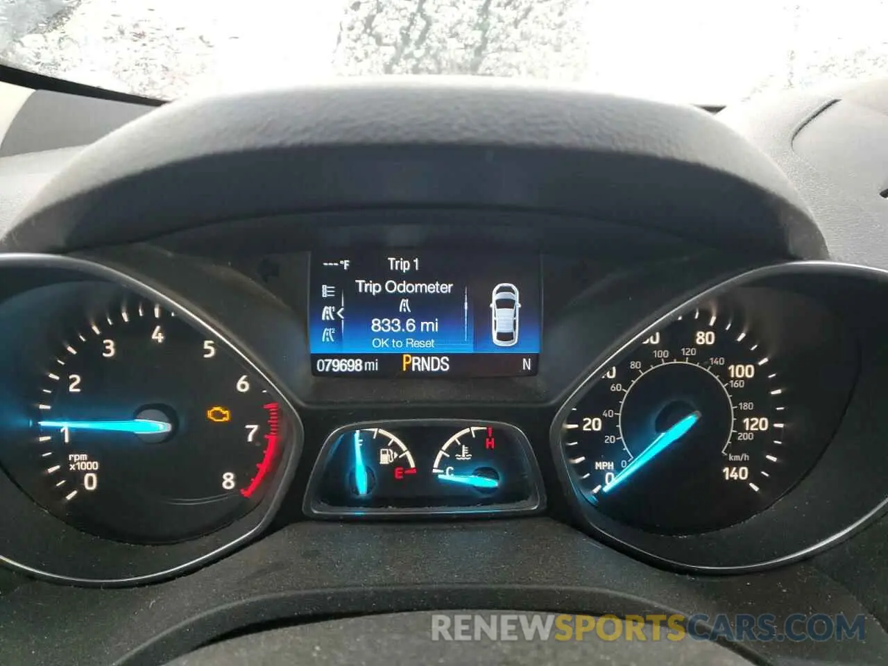9 Photograph of a damaged car 1FMCU9GD3KUB23989 FORD ESCAPE 2019