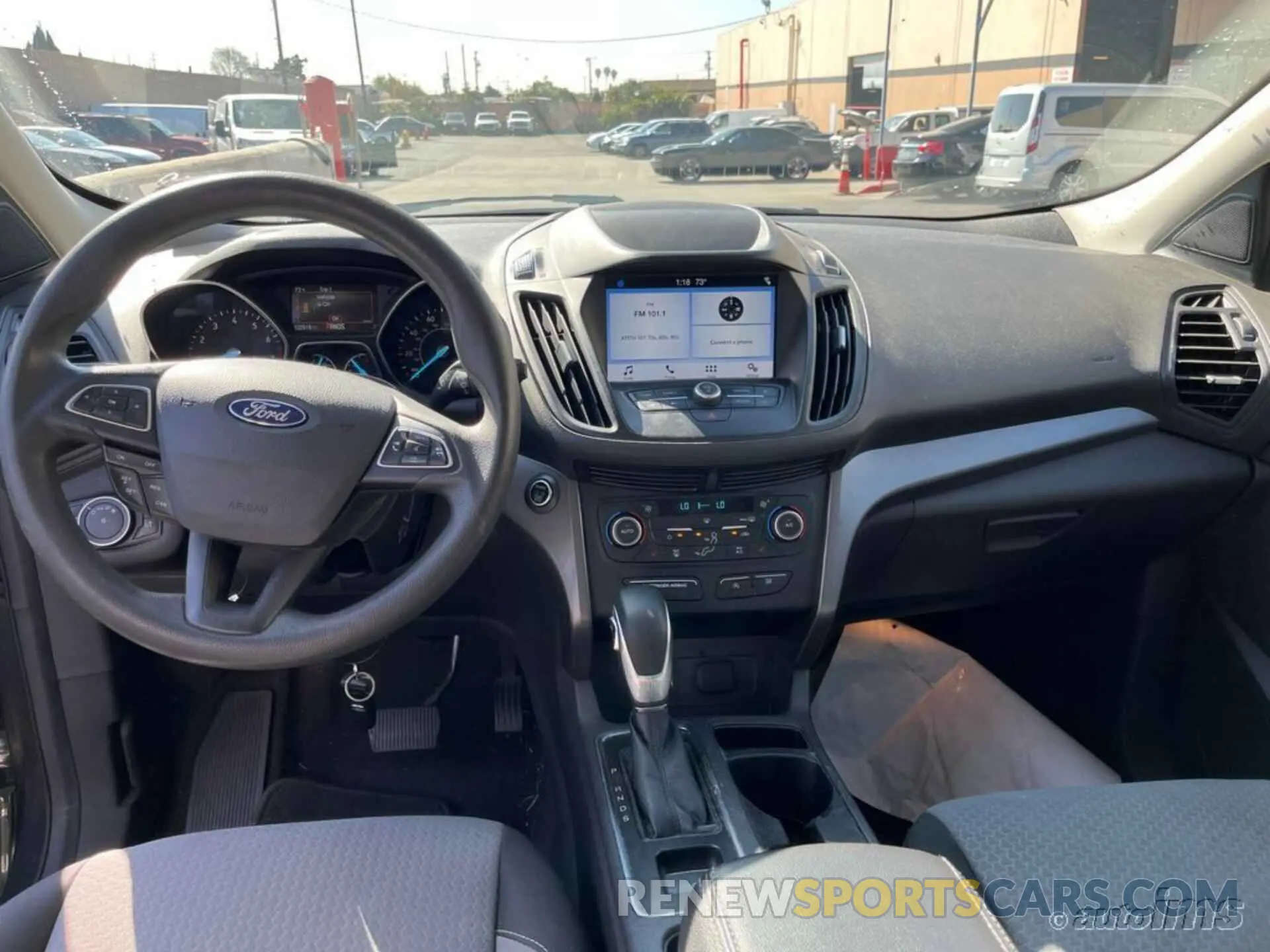 3 Photograph of a damaged car 1FMCU9GD3KUB33437 FORD ESCAPE 2019