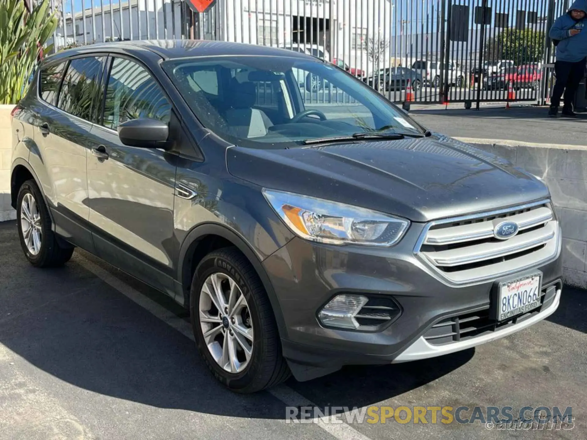 8 Photograph of a damaged car 1FMCU9GD3KUB33437 FORD ESCAPE 2019
