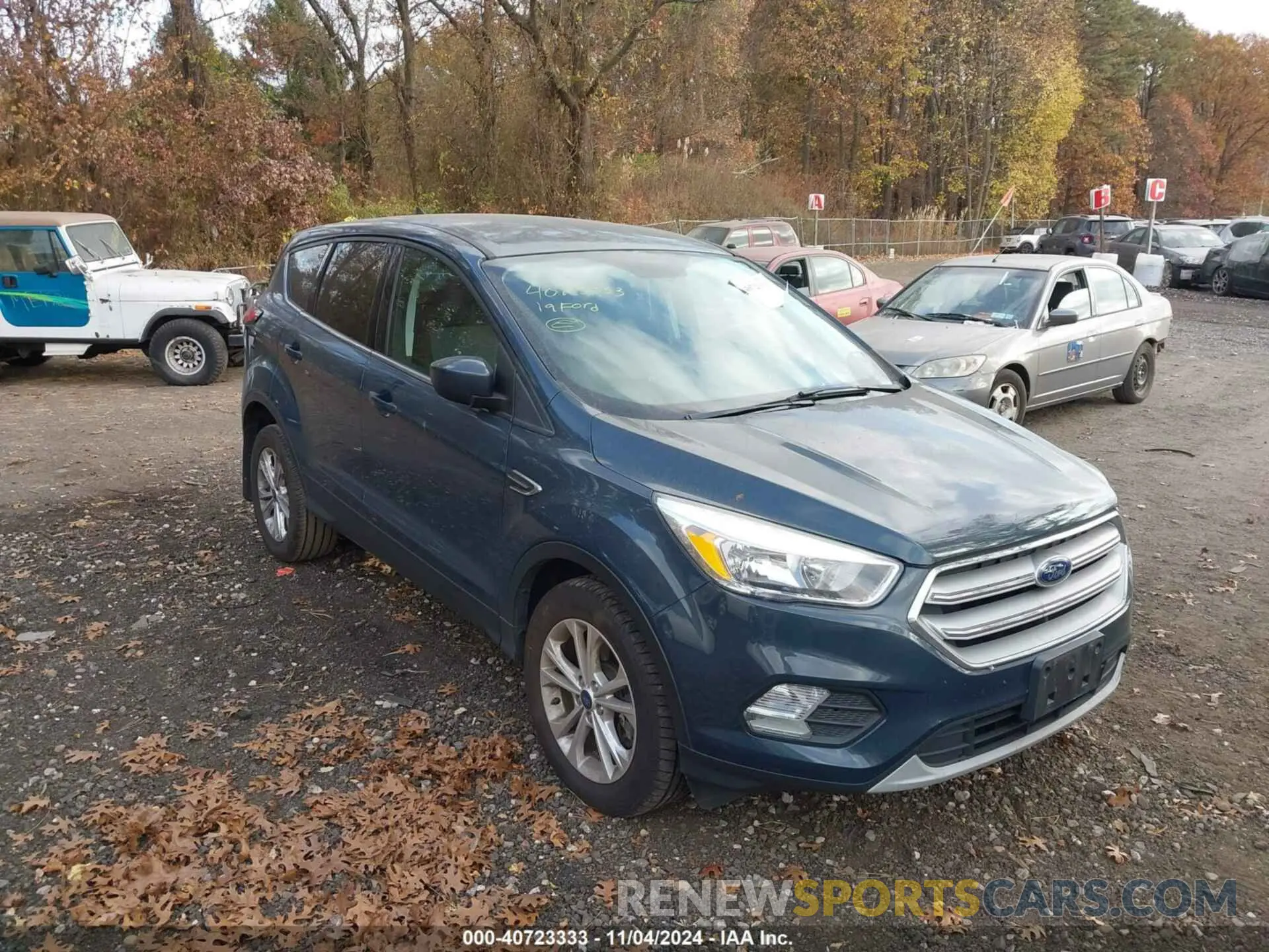 1 Photograph of a damaged car 1FMCU9GD3KUB42414 FORD ESCAPE 2019
