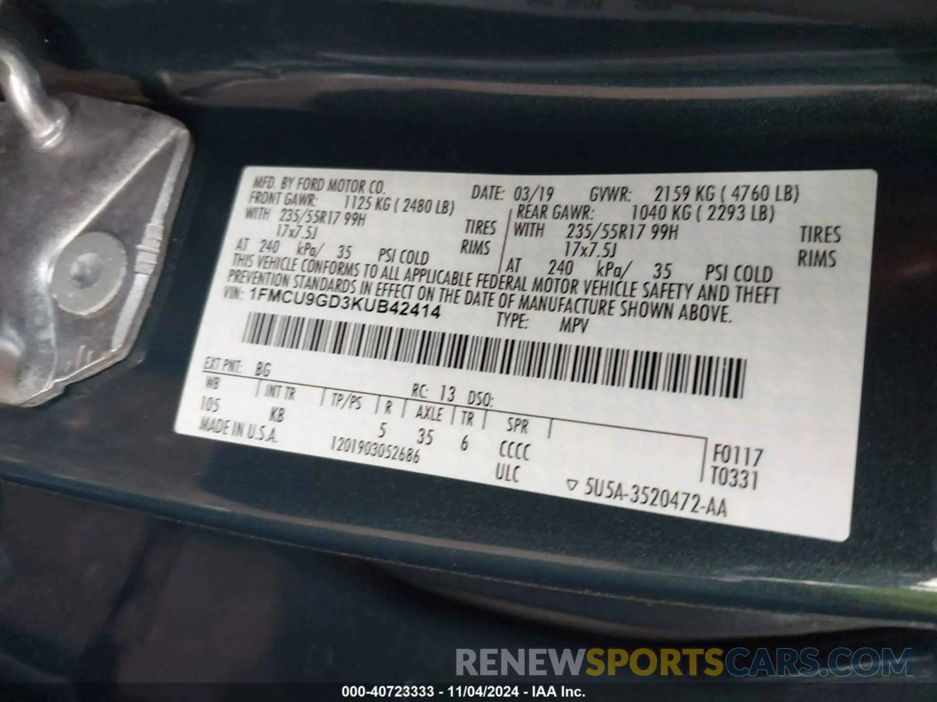 9 Photograph of a damaged car 1FMCU9GD3KUB42414 FORD ESCAPE 2019