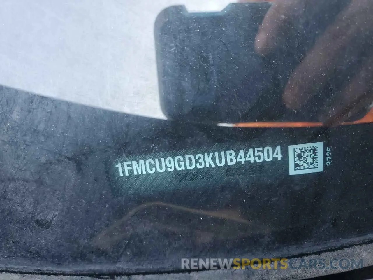 14 Photograph of a damaged car 1FMCU9GD3KUB44504 FORD ESCAPE 2019