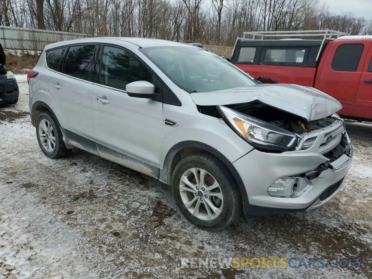 4 Photograph of a damaged car 1FMCU9GD3KUB55289 FORD ESCAPE 2019