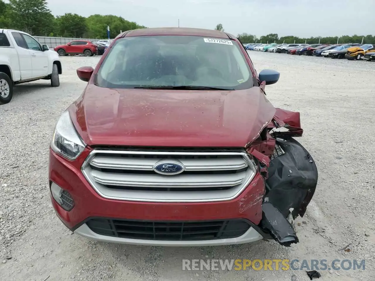 5 Photograph of a damaged car 1FMCU9GD3KUB99468 FORD ESCAPE 2019