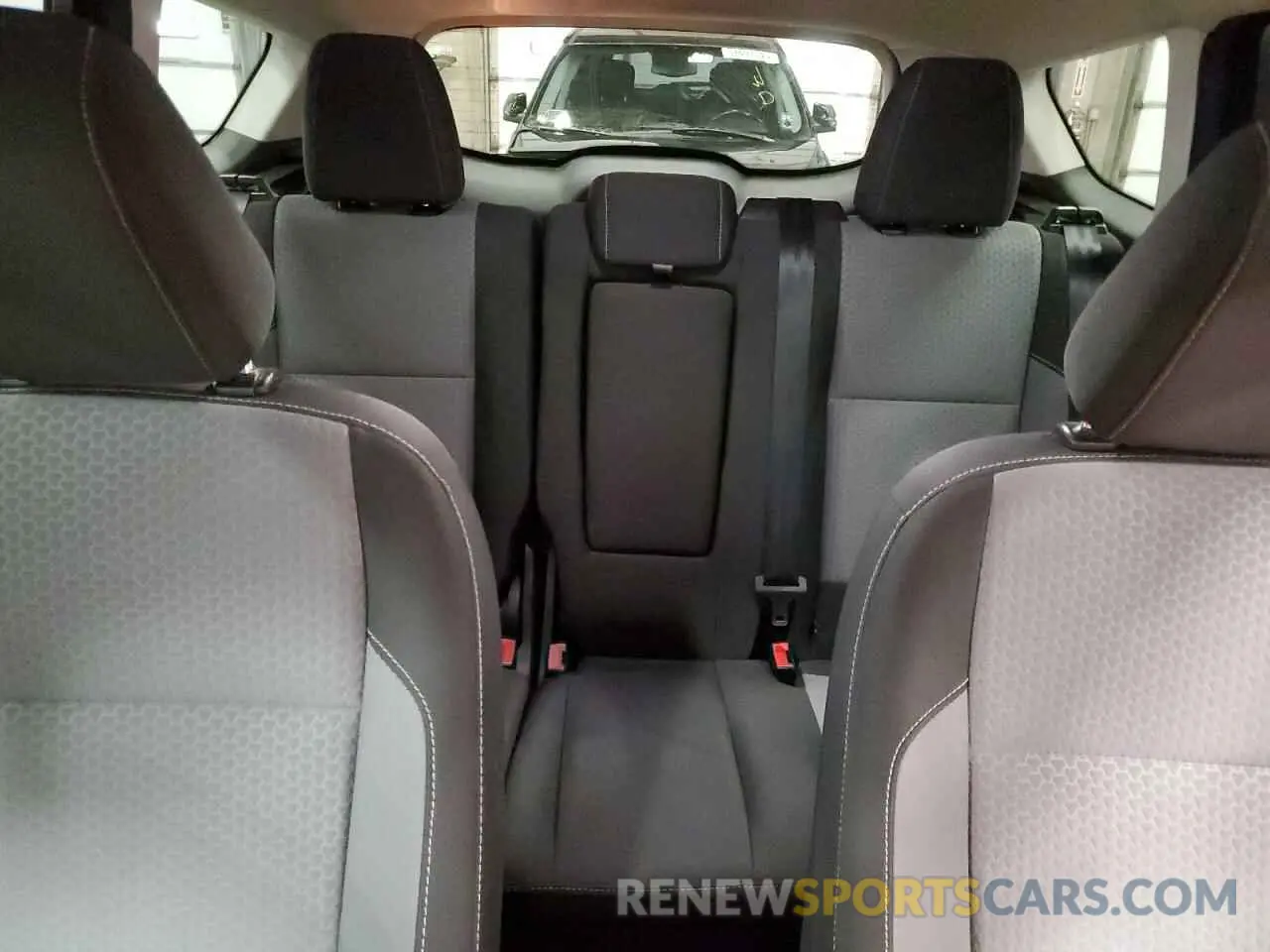 10 Photograph of a damaged car 1FMCU9GD3KUC04619 FORD ESCAPE 2019