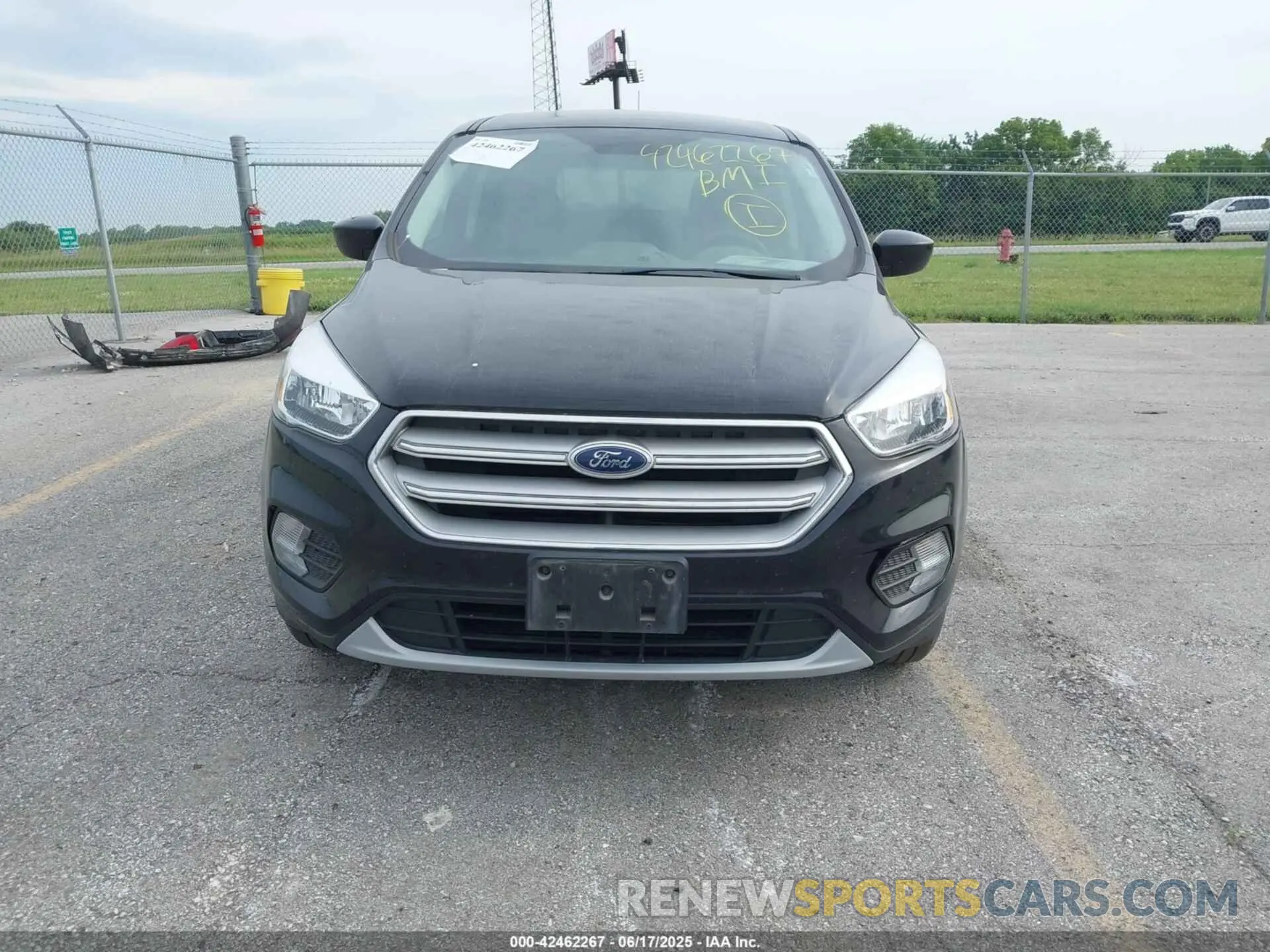 13 Photograph of a damaged car 1FMCU9GD4KUA00833 FORD ESCAPE 2019