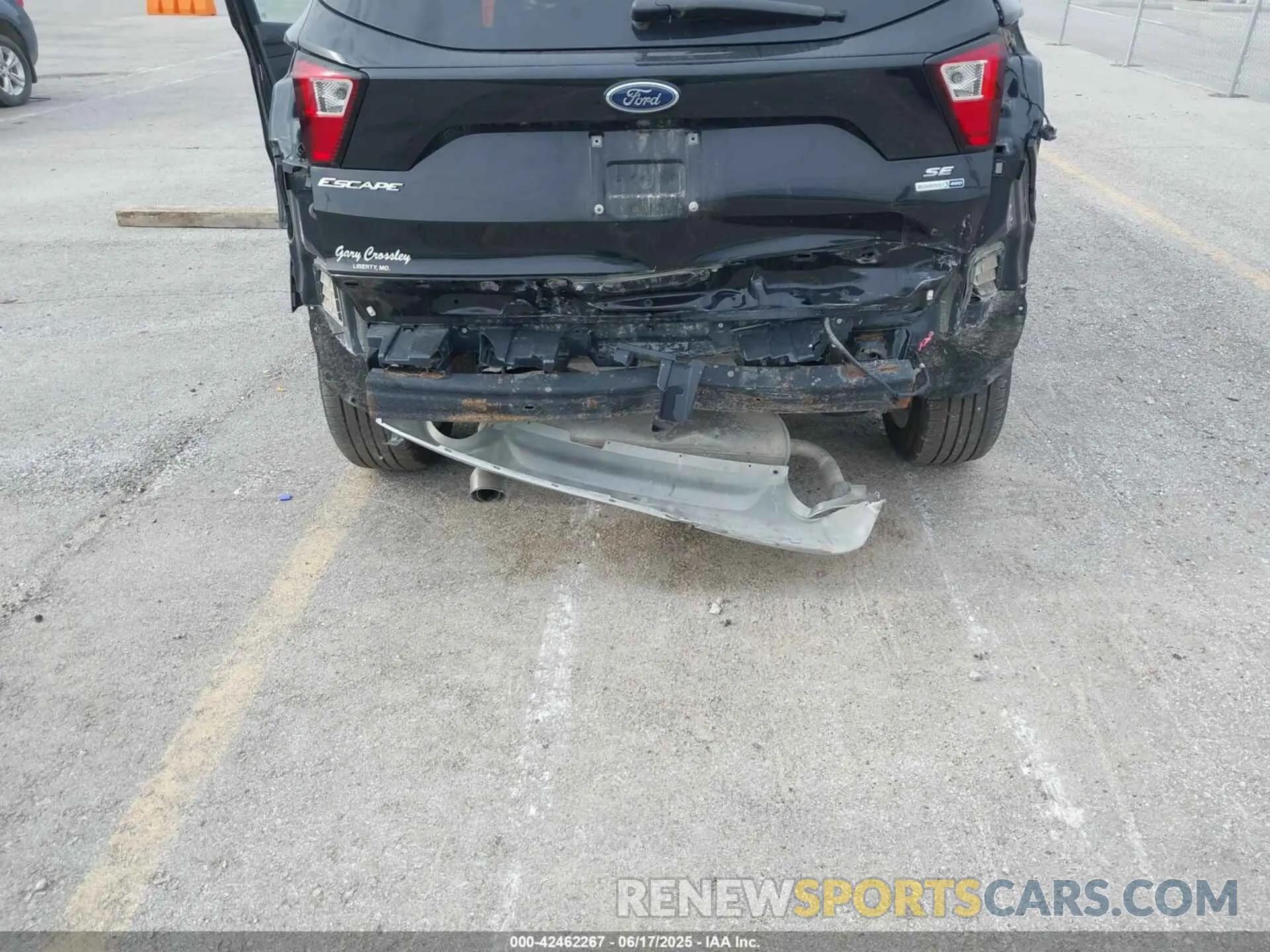 6 Photograph of a damaged car 1FMCU9GD4KUA00833 FORD ESCAPE 2019