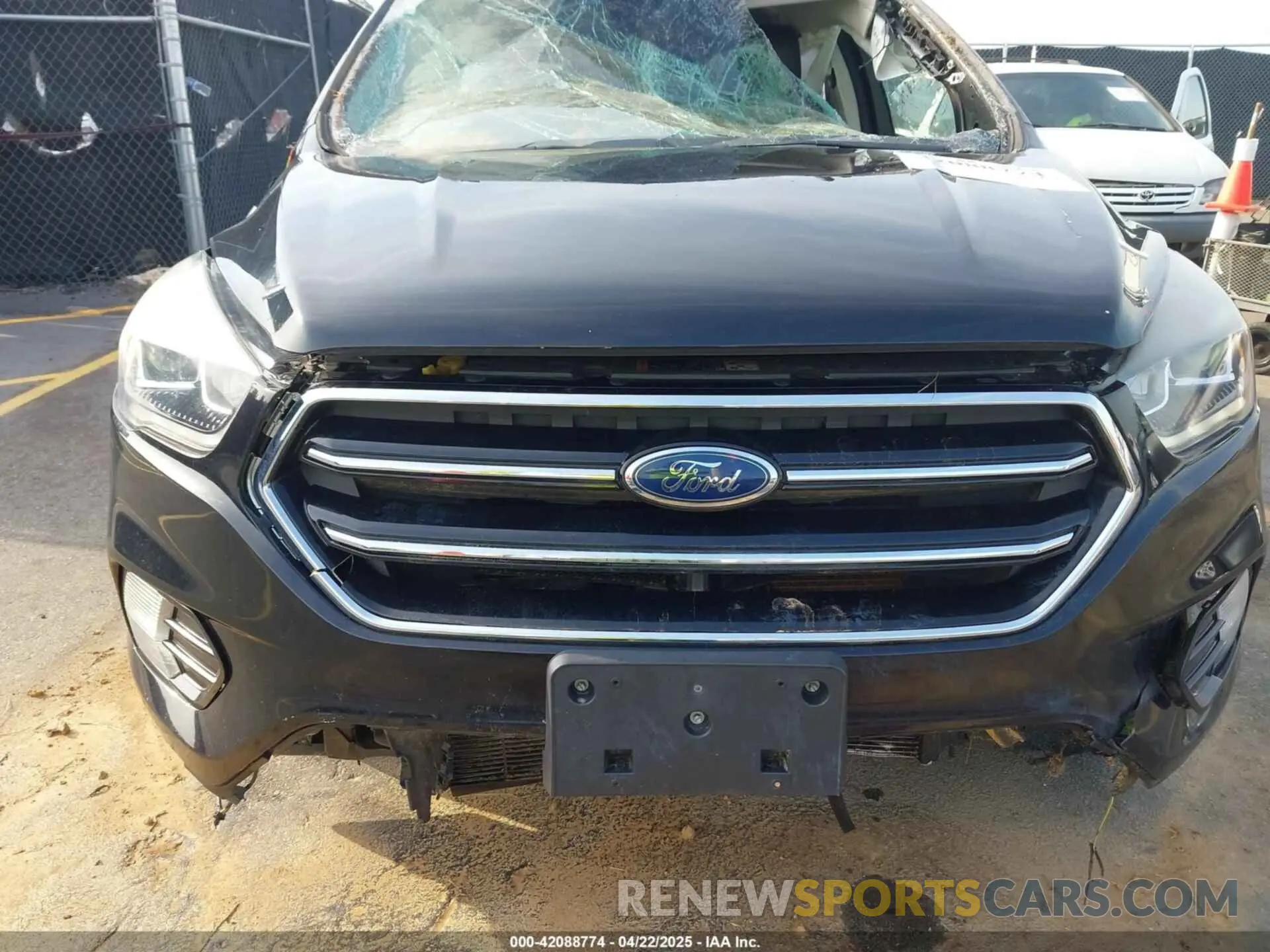 6 Photograph of a damaged car 1FMCU9GD4KUA06714 FORD ESCAPE 2019