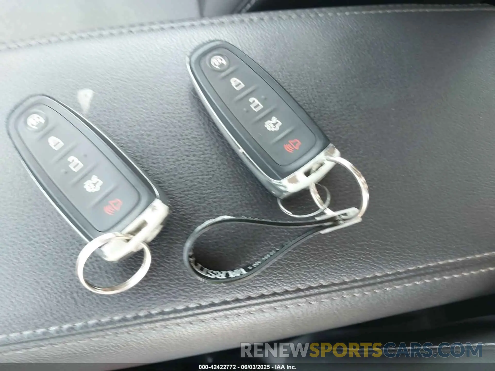 11 Photograph of a damaged car 1FMCU9GD4KUA16921 FORD ESCAPE 2019