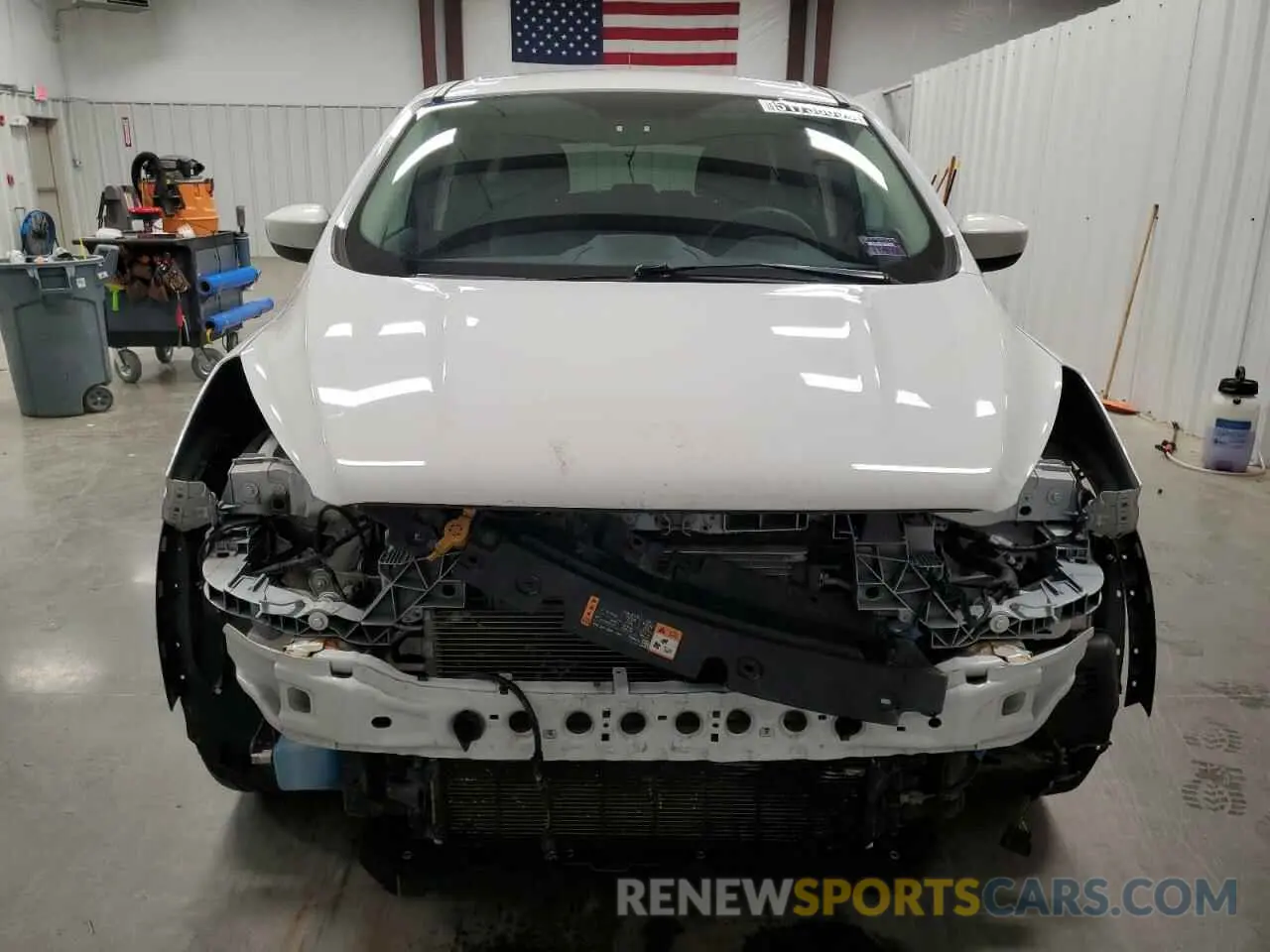 5 Photograph of a damaged car 1FMCU9GD4KUA19978 FORD ESCAPE 2019