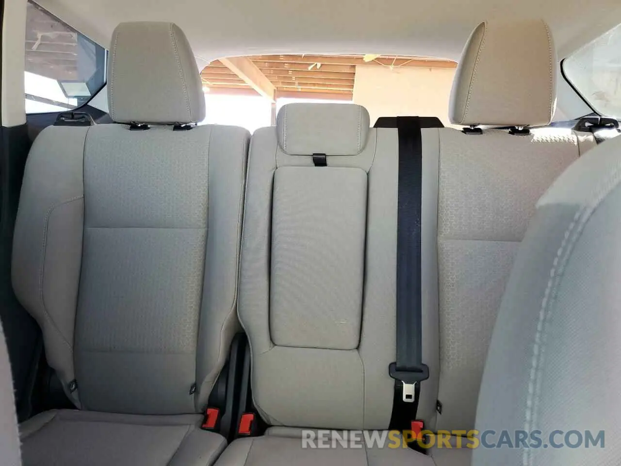 10 Photograph of a damaged car 1FMCU9GD4KUA26770 FORD ESCAPE 2019