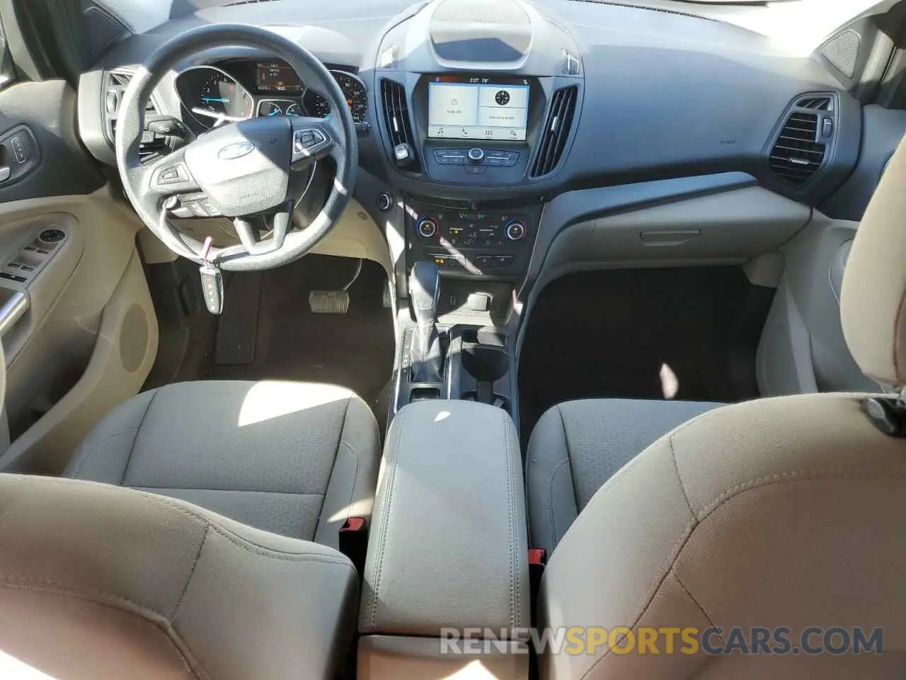 8 Photograph of a damaged car 1FMCU9GD4KUA26770 FORD ESCAPE 2019