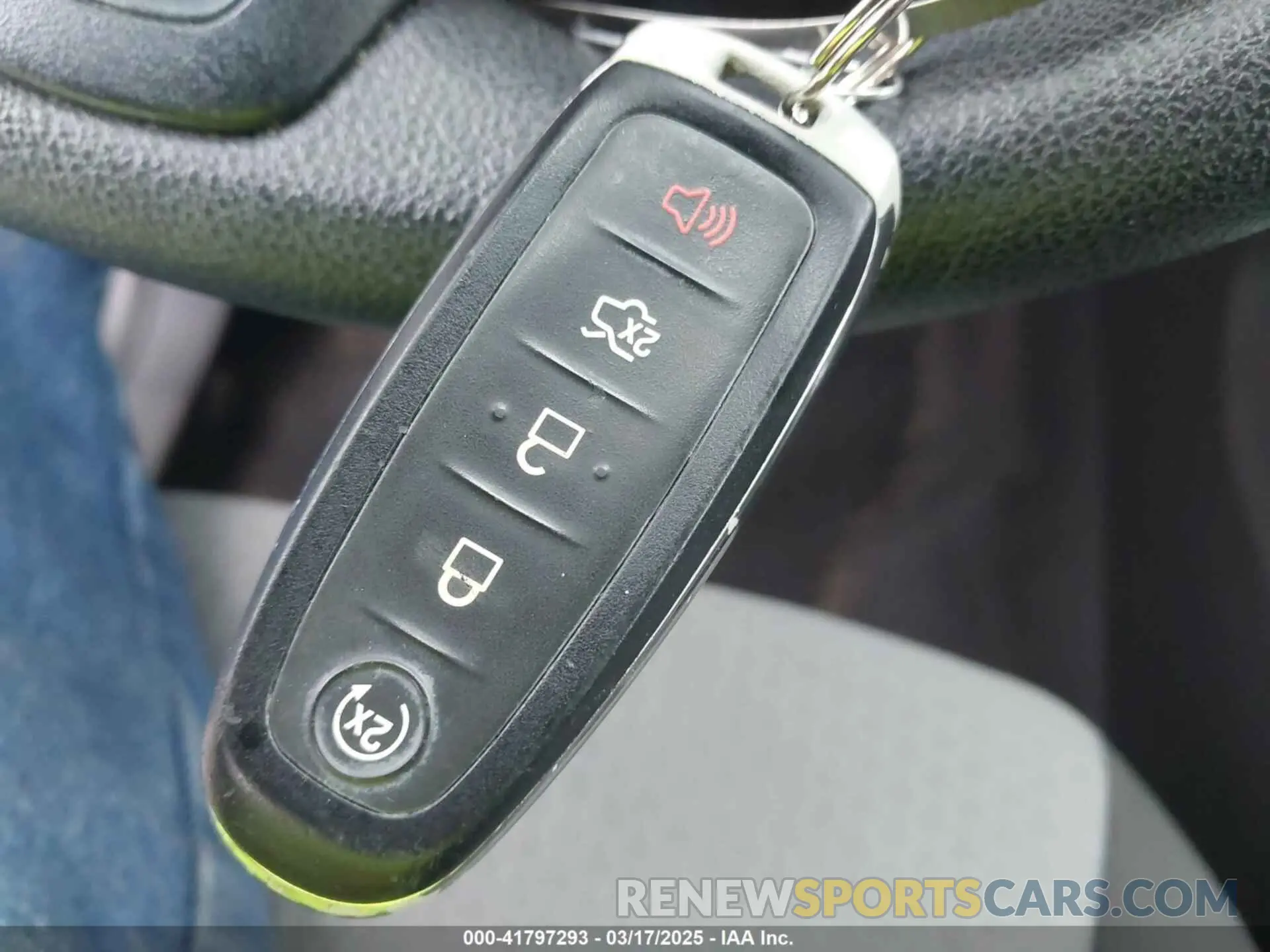 11 Photograph of a damaged car 1FMCU9GD4KUA60546 FORD ESCAPE 2019