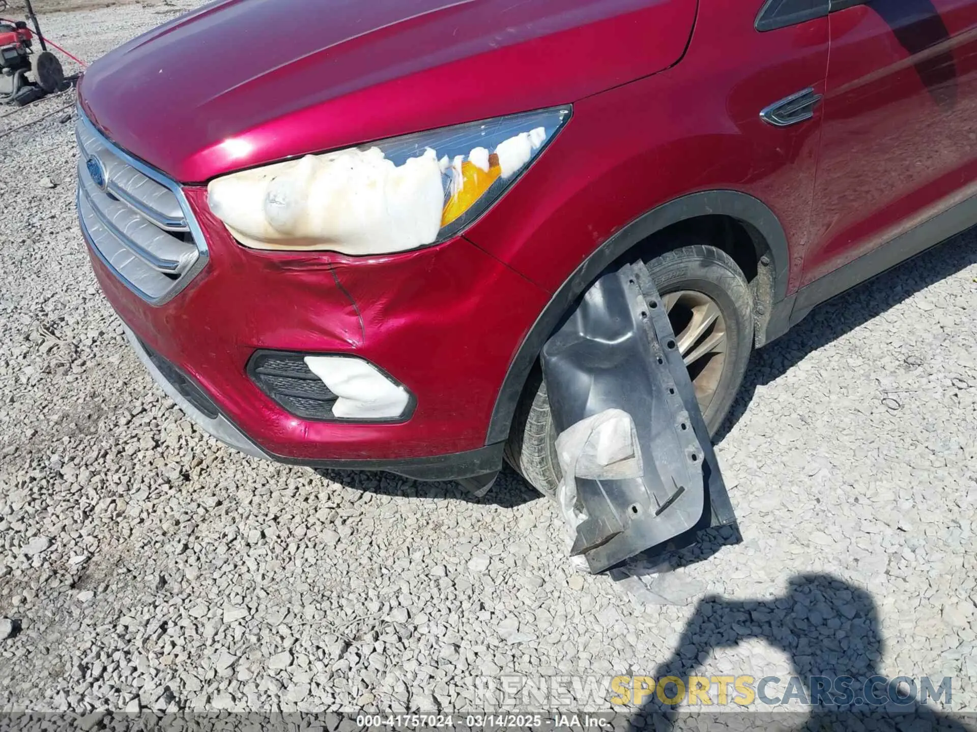 6 Photograph of a damaged car 1FMCU9GD4KUA96012 FORD ESCAPE 2019