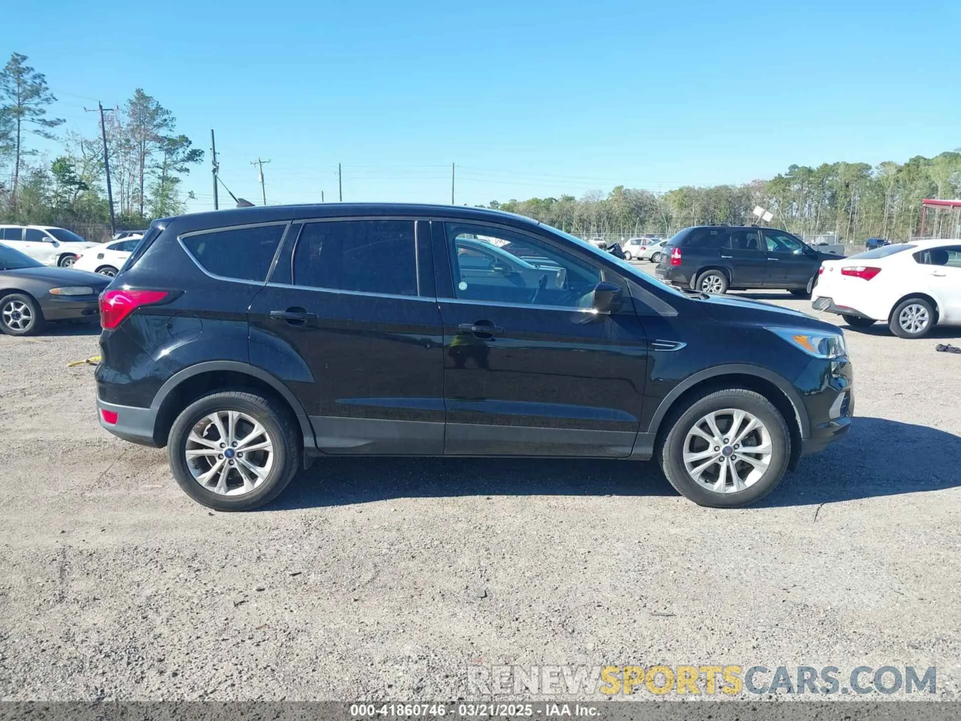 13 Photograph of a damaged car 1FMCU9GD4KUA96902 FORD ESCAPE 2019