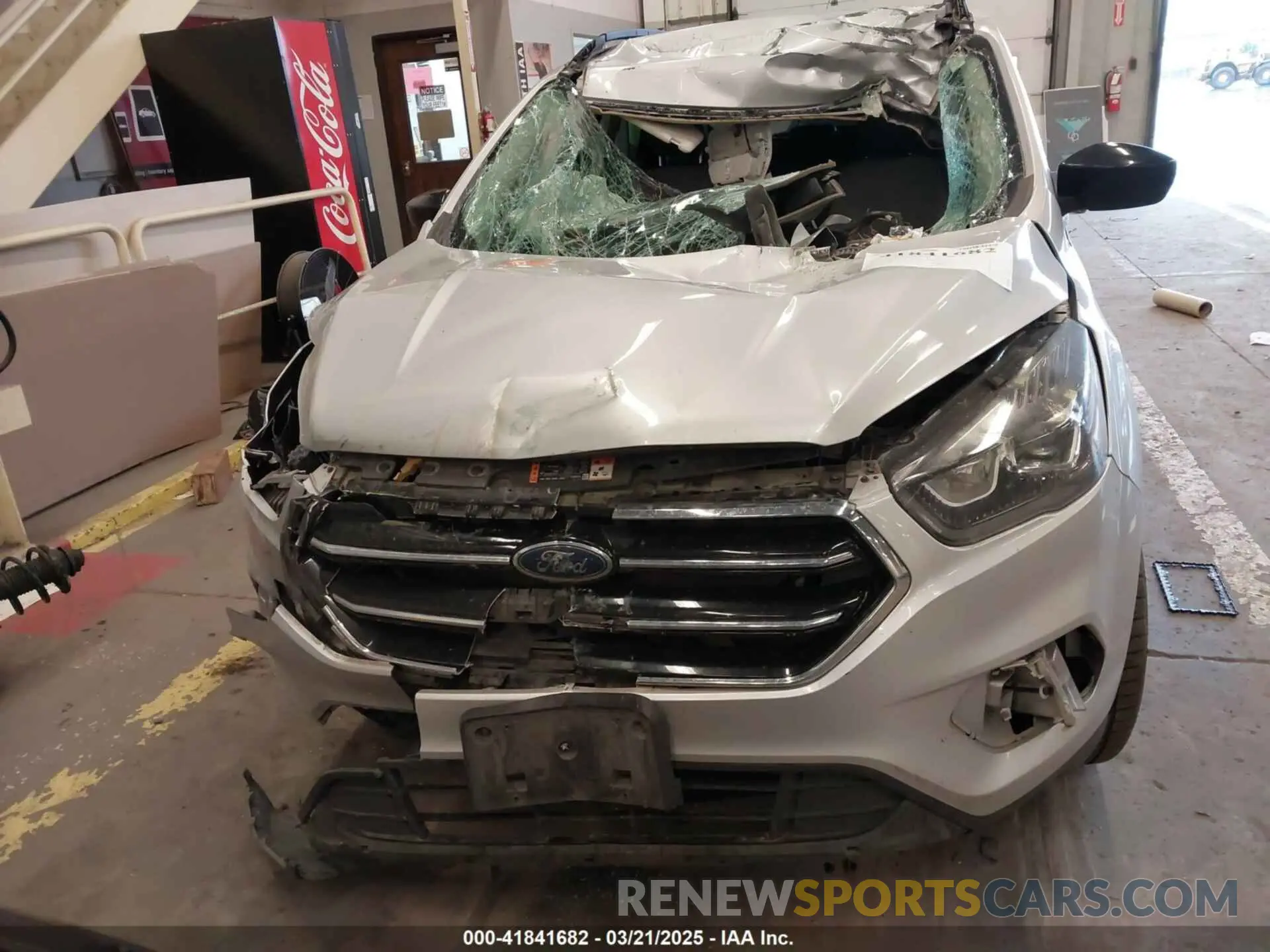 11 Photograph of a damaged car 1FMCU9GD4KUB06392 FORD ESCAPE 2019