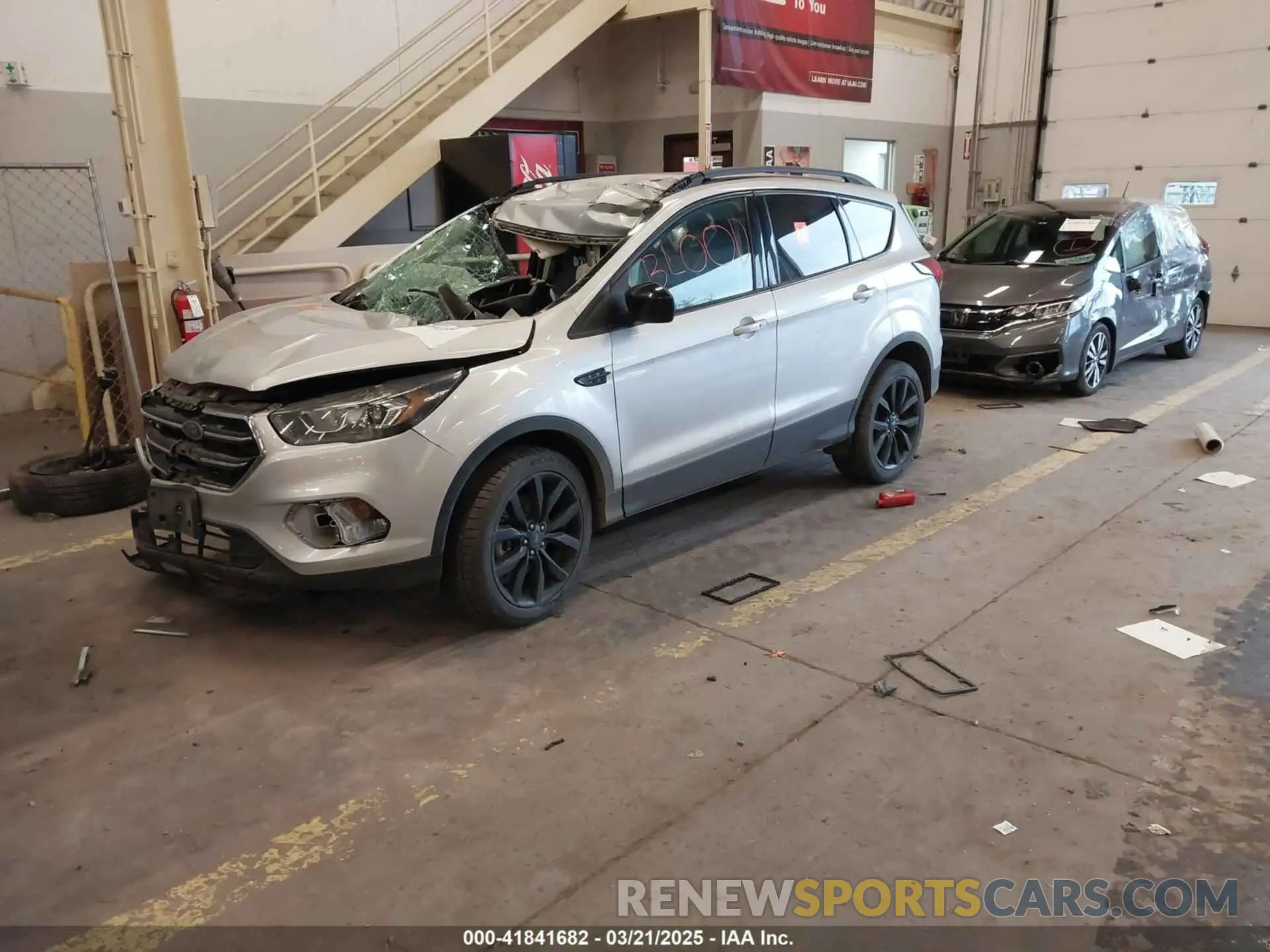 2 Photograph of a damaged car 1FMCU9GD4KUB06392 FORD ESCAPE 2019