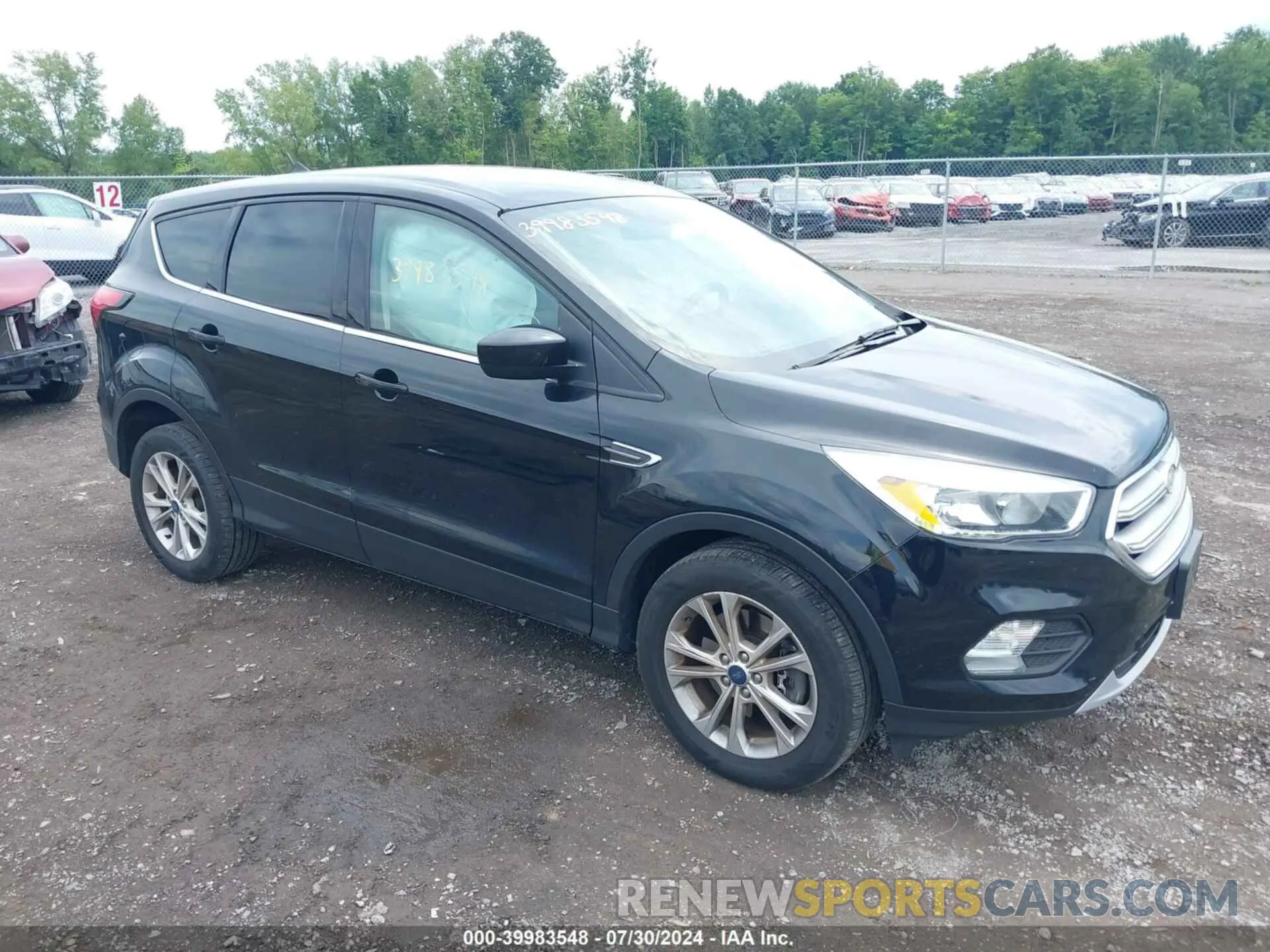 1 Photograph of a damaged car 1FMCU9GD4KUB22821 FORD ESCAPE 2019