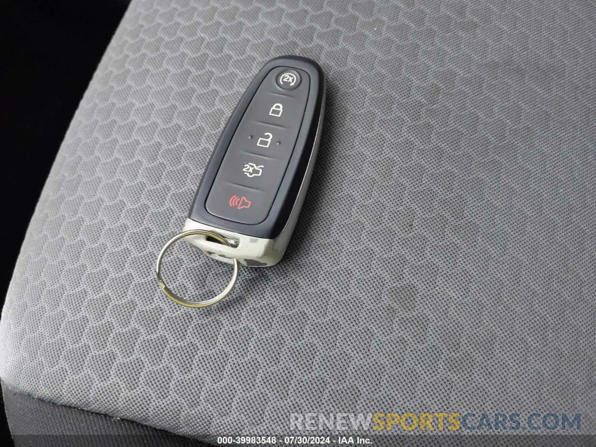11 Photograph of a damaged car 1FMCU9GD4KUB22821 FORD ESCAPE 2019